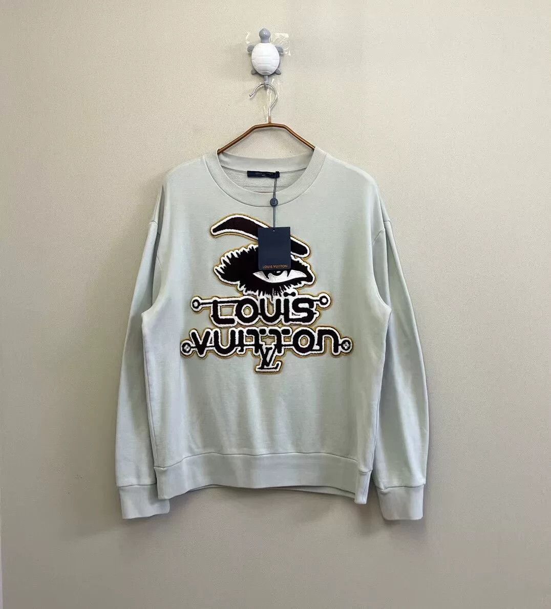Louis Vuitton louis vuitton gray embroidered sweatshirt for men Size US XL / EU 56 / 4 - 1 Thumbnail