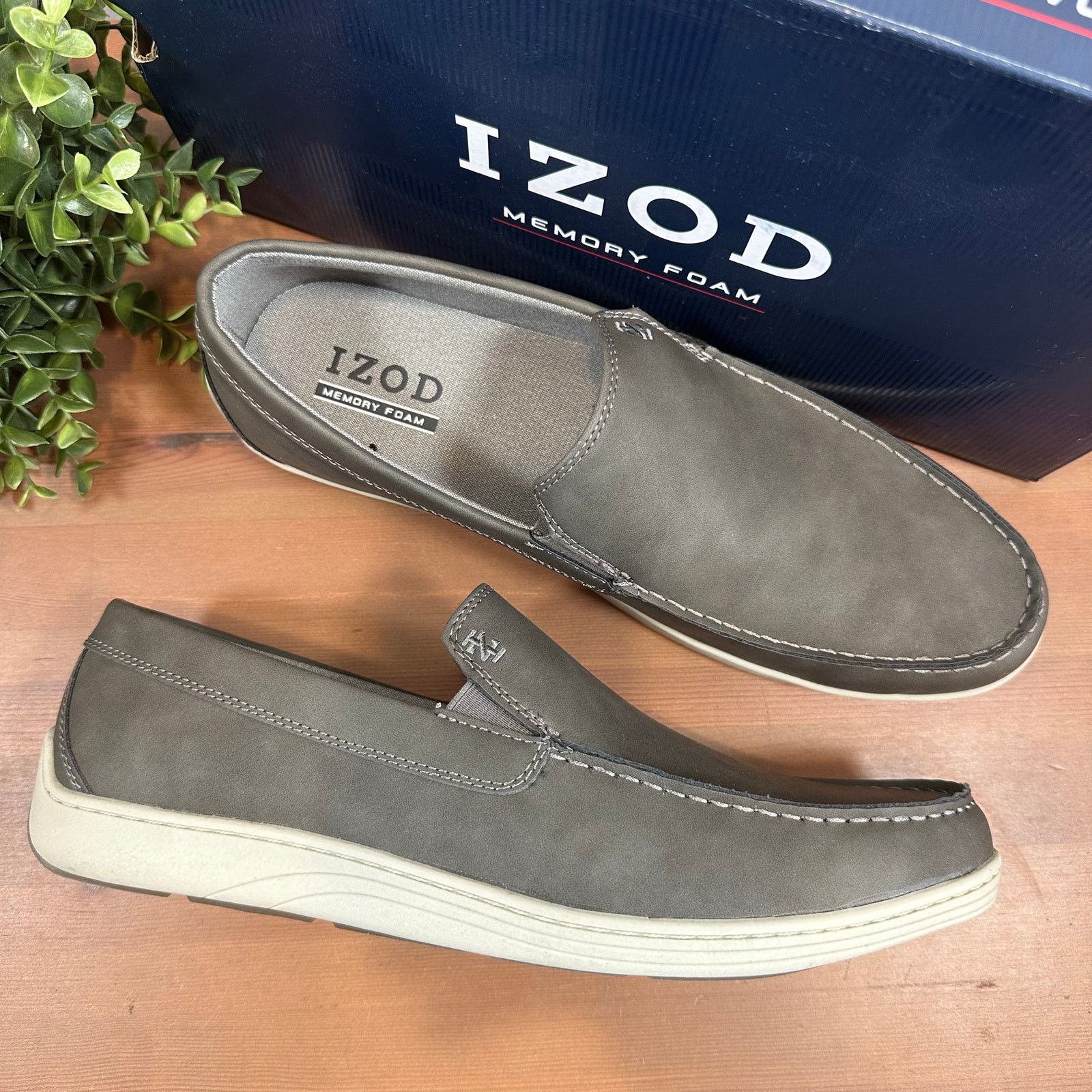 Izod Izod Men's Seapoint Grey Memory Foam Loafers Size 13 Size US 13 / EU 46 - 1 Thumbnail