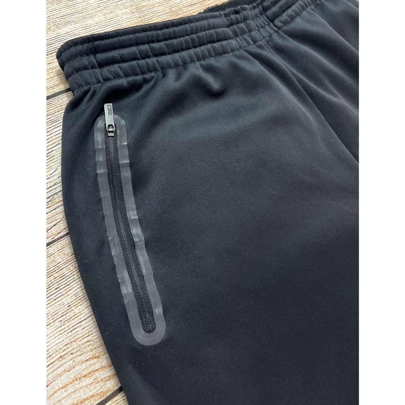 Vintage Champs Black Sweatpants Mens L Sports Activewear Pants Size L Regular Front Zipper Holes VINTAGE? Size US 33 - 4 Thumbnail