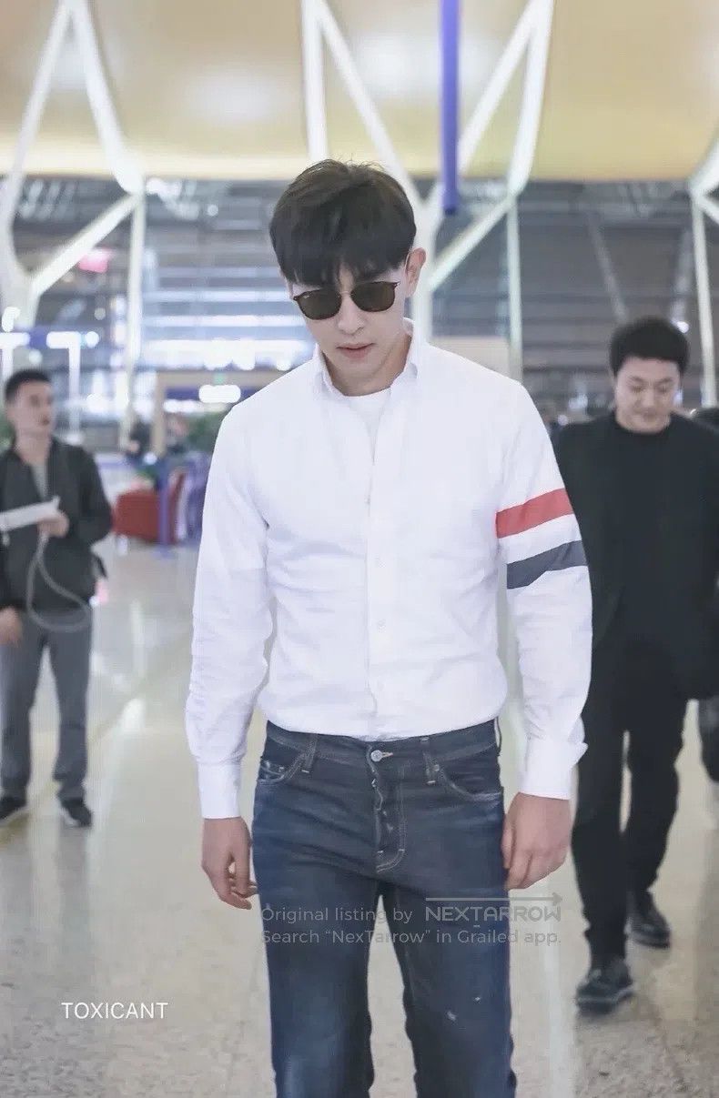 Thom Browne Thom Browne Shirt Size US S / EU 44-46 / 1 - 7 Thumbnail