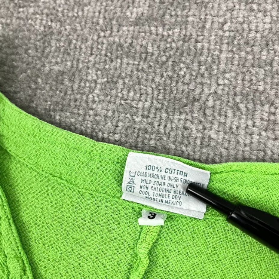 Vintage OH MY GAUZE Womens Size 3 Green V-Neck Blouse Short Sleeve Cotton Gauze Asymmetric Hem Lagenlook Casual Stylish Women's shirt Size XS / US 0-2 / IT 36-38 - 3 Thumbnail