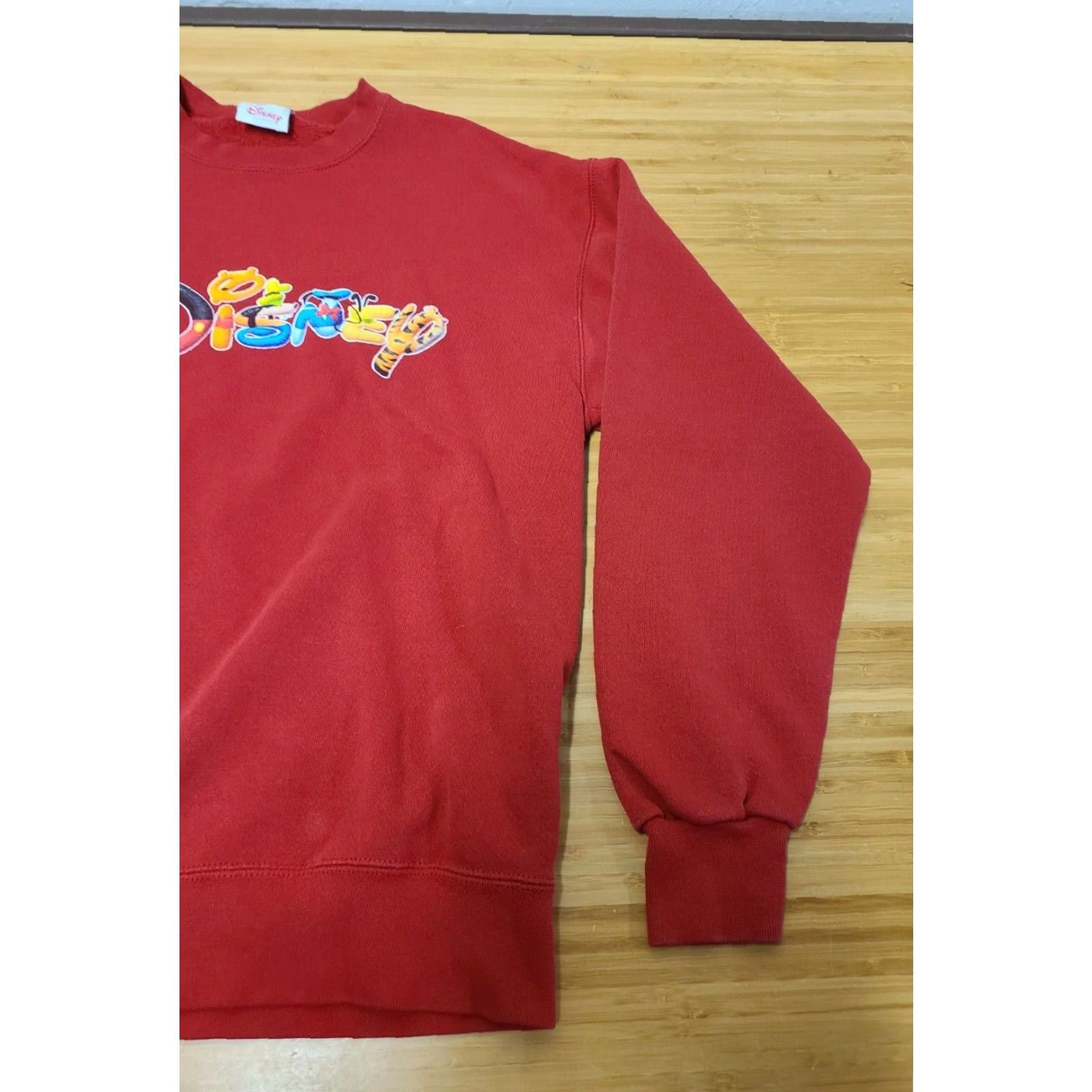 Disney VINTAGE Disney Sweatshirt Men Mickey and Friends Crew Neck Long Sleeve Red 90s USA Graphic Print Size M Size US M / EU 48-50 / 2 - 2 Thumbnail