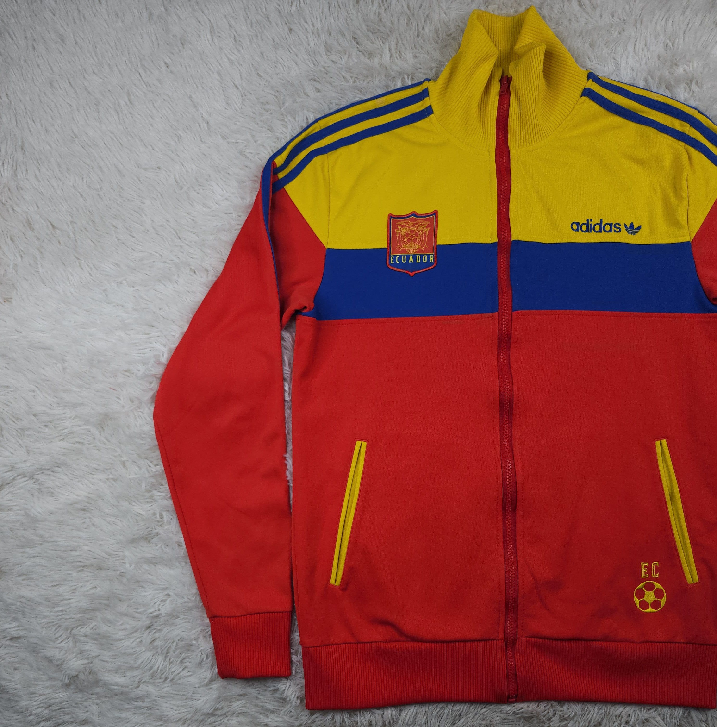 Adidas Vintage Adidas Ecuador National soccer team track jacket Size US M / EU 48-50 / 2 - 3 Thumbnail