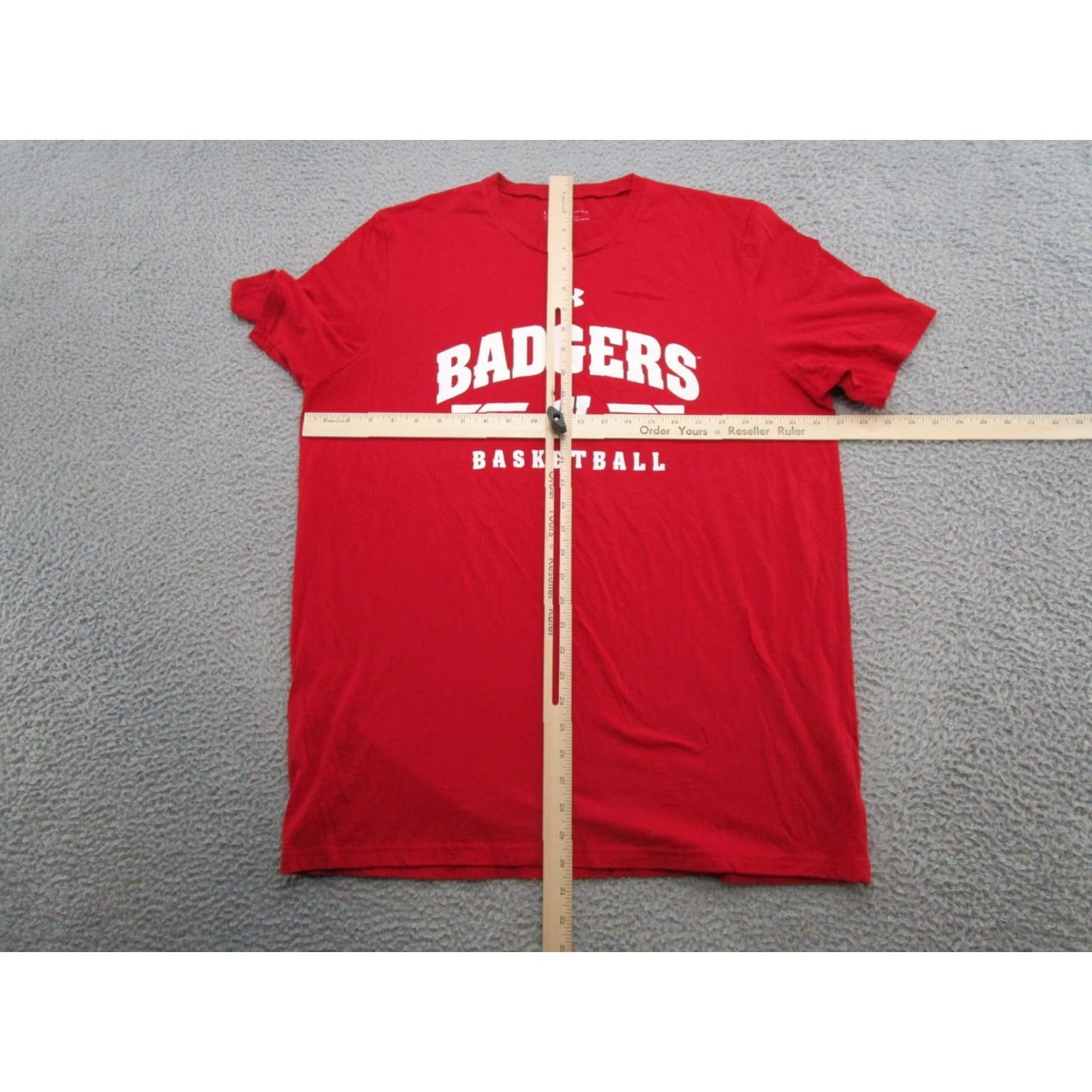 Under Armour Under Armour T-Shirt Wisconsin Badgers Basketball Double-Sided Size L Men Red NCAA Shirt Mens Size US L / EU 52-54 / 3 - 5 Thumbnail