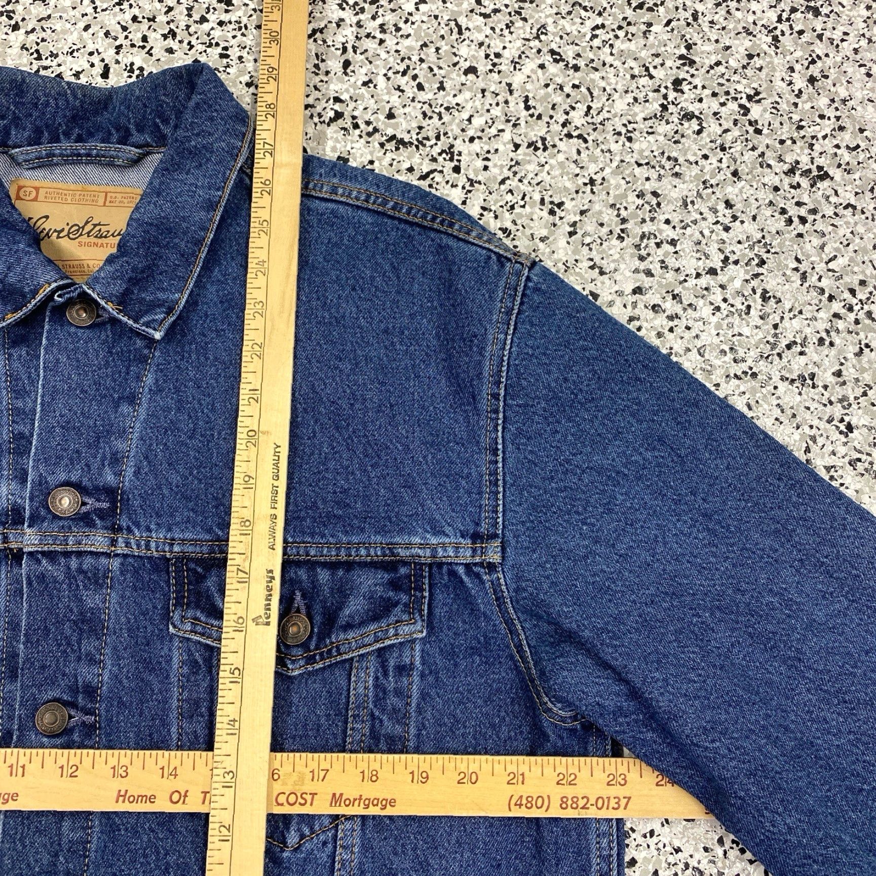 Levi's VINTAGE Levi's Trucker Jacket Blue Denim Signature Levi Strauss Western L Adult Mens Regular Size L Size US 33 - 2 Thumbnail