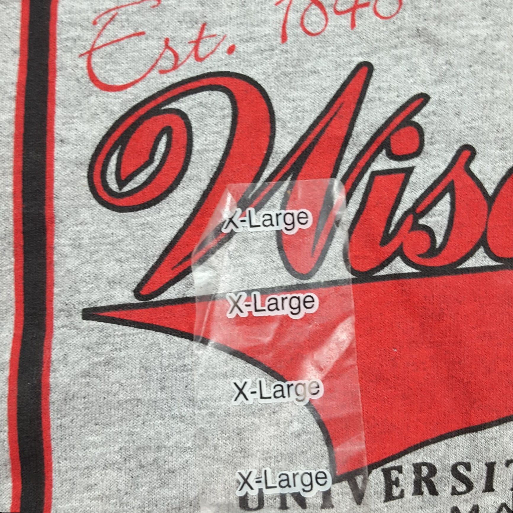 NCAA VINTAGE Wisconsin Badgers Football NCAA Size XL College Gray School Retro T Shirt Men Size US XL / EU 56 / 4 - 4 Thumbnail
