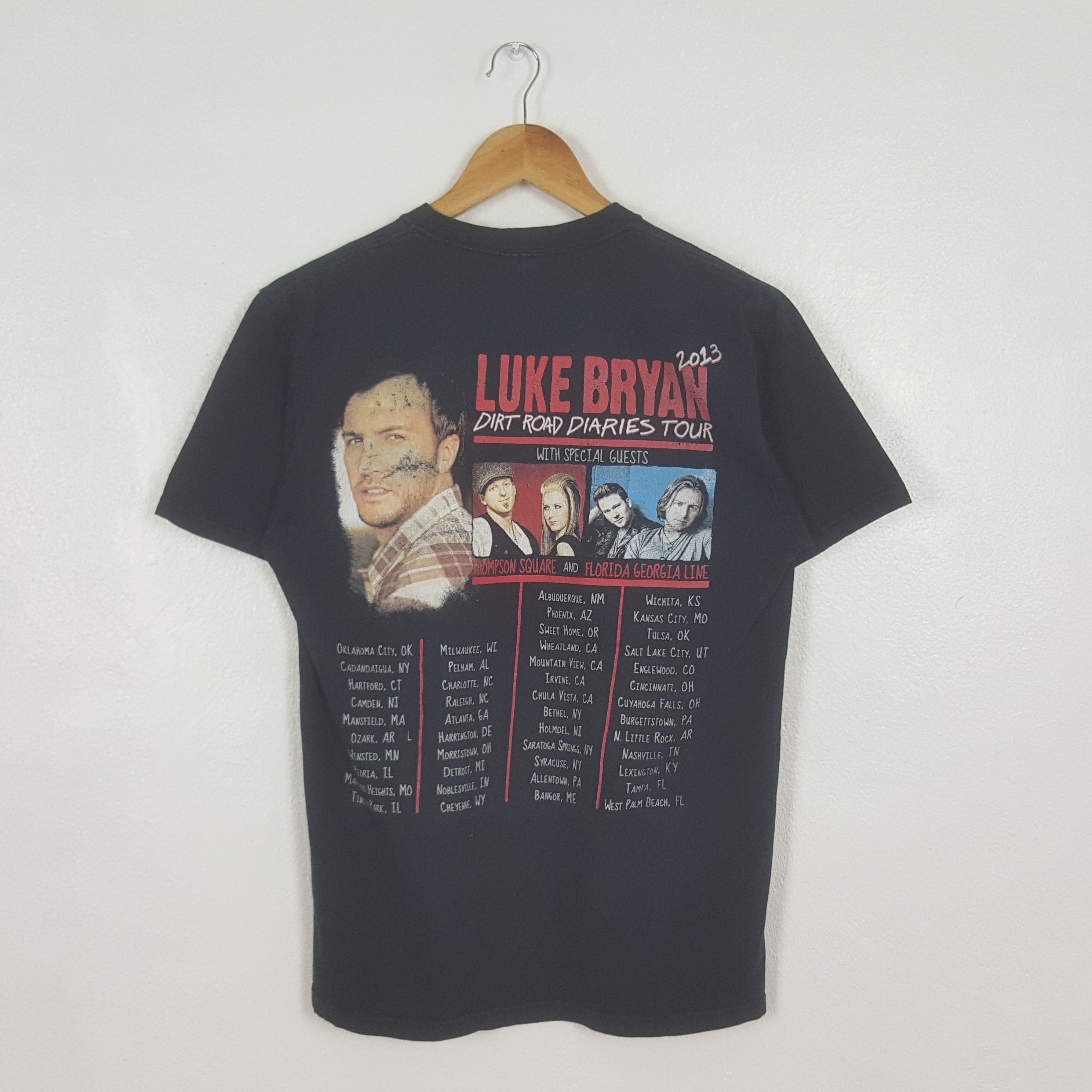 Band Tees Vintage Luke Bryan American Singer Tour Tshirt C319N40 Size US S / EU 44-46 / 1 - 3 Thumbnail