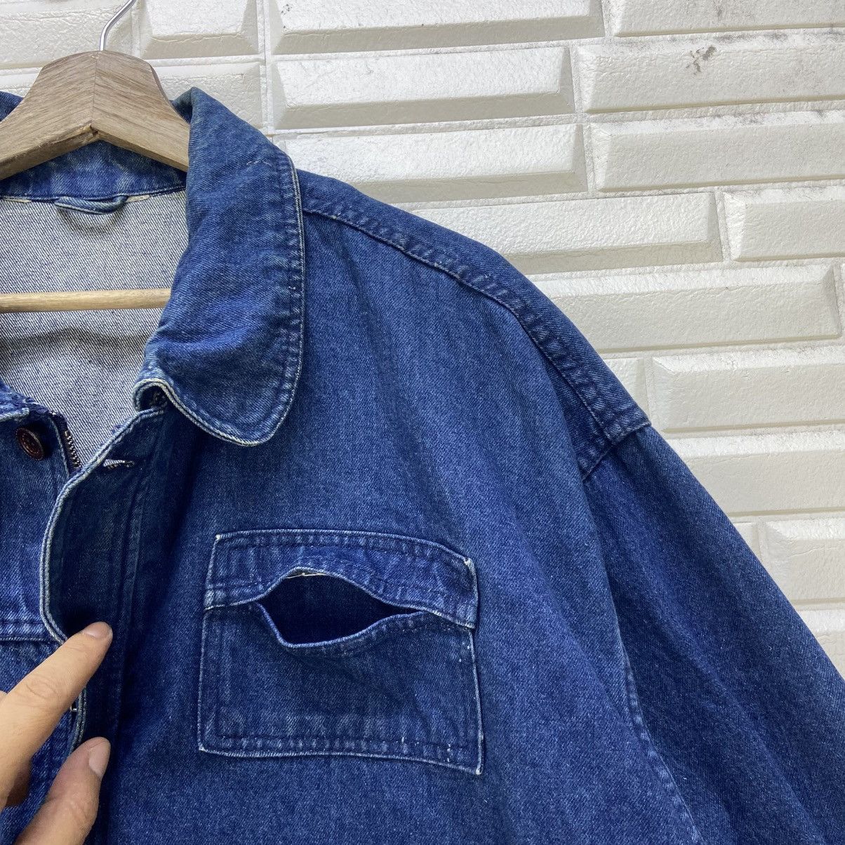 Trussardi Vintage Trussardi Oversize Loose Bomber Style Denim Jacket Size US S / EU 44-46 / 1 - 13 Thumbnail