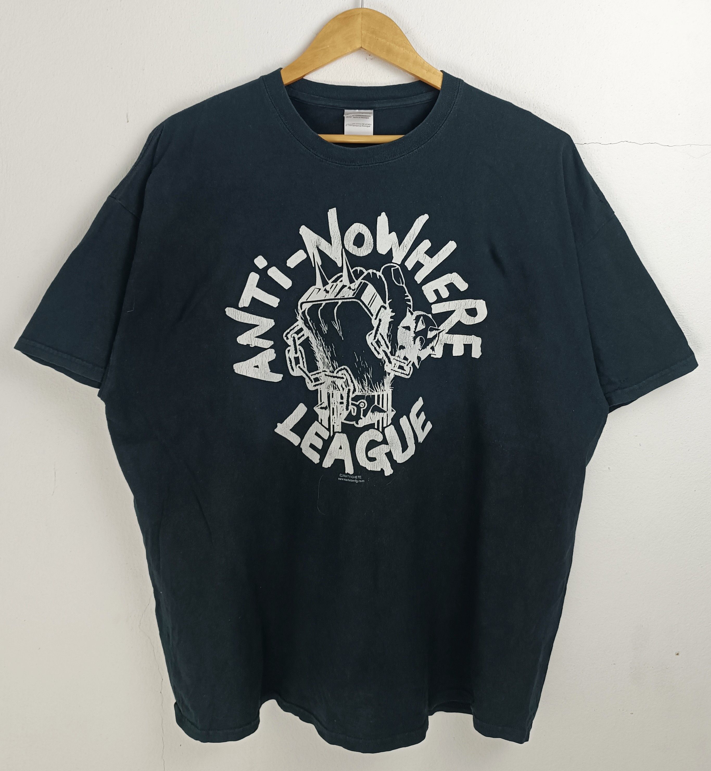 Band Tees THRASHED FADED VINTAGE 08 ANTI NOWHERE LEAGUE PUNK gbh pasti Size US XXL / EU 58 / 5 - 3 Thumbnail