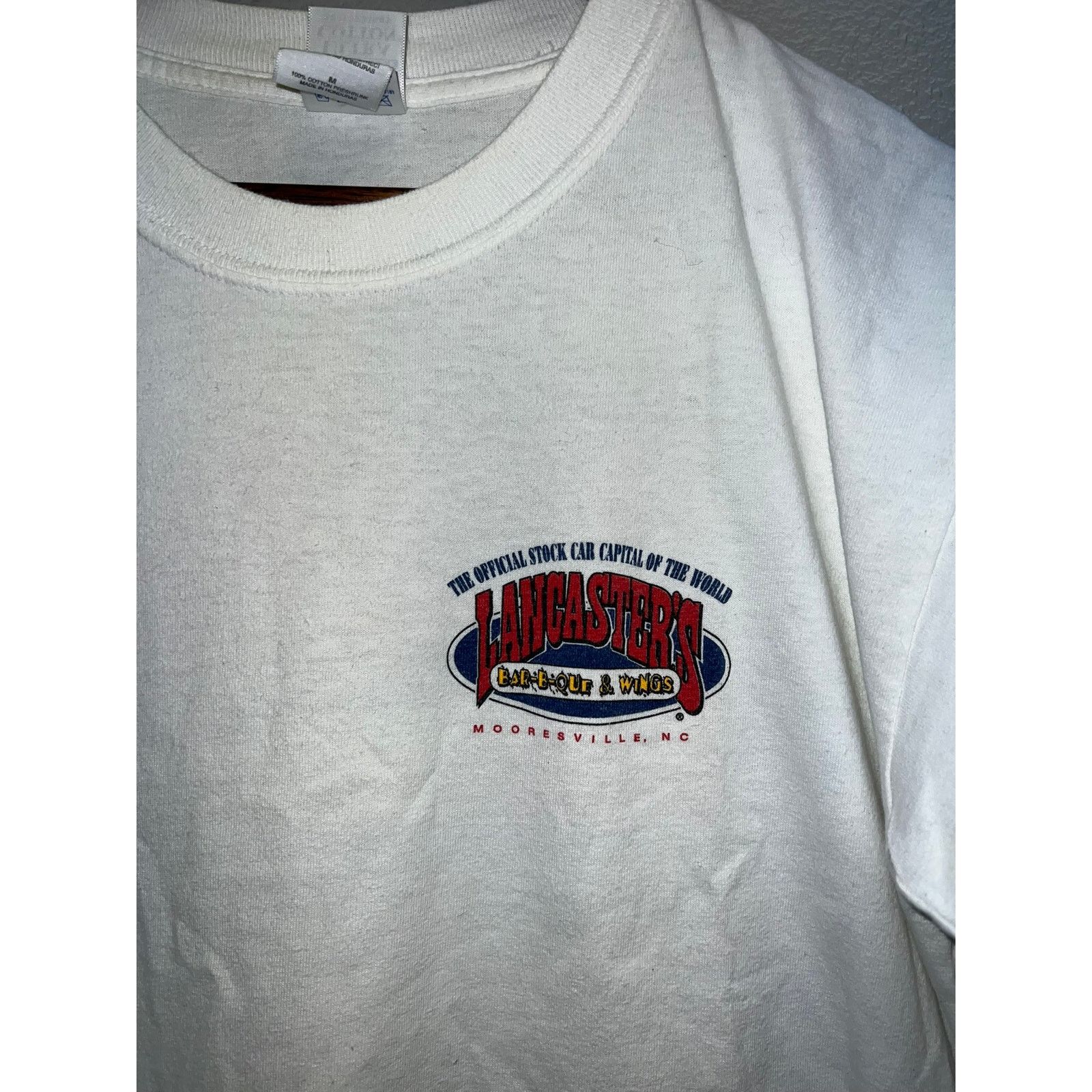 Gildan Vintage Mooresville Shirt Lancaster BBQ Barbeque Wings Tee M Size US M / EU 48-50 / 2 - 3 Thumbnail