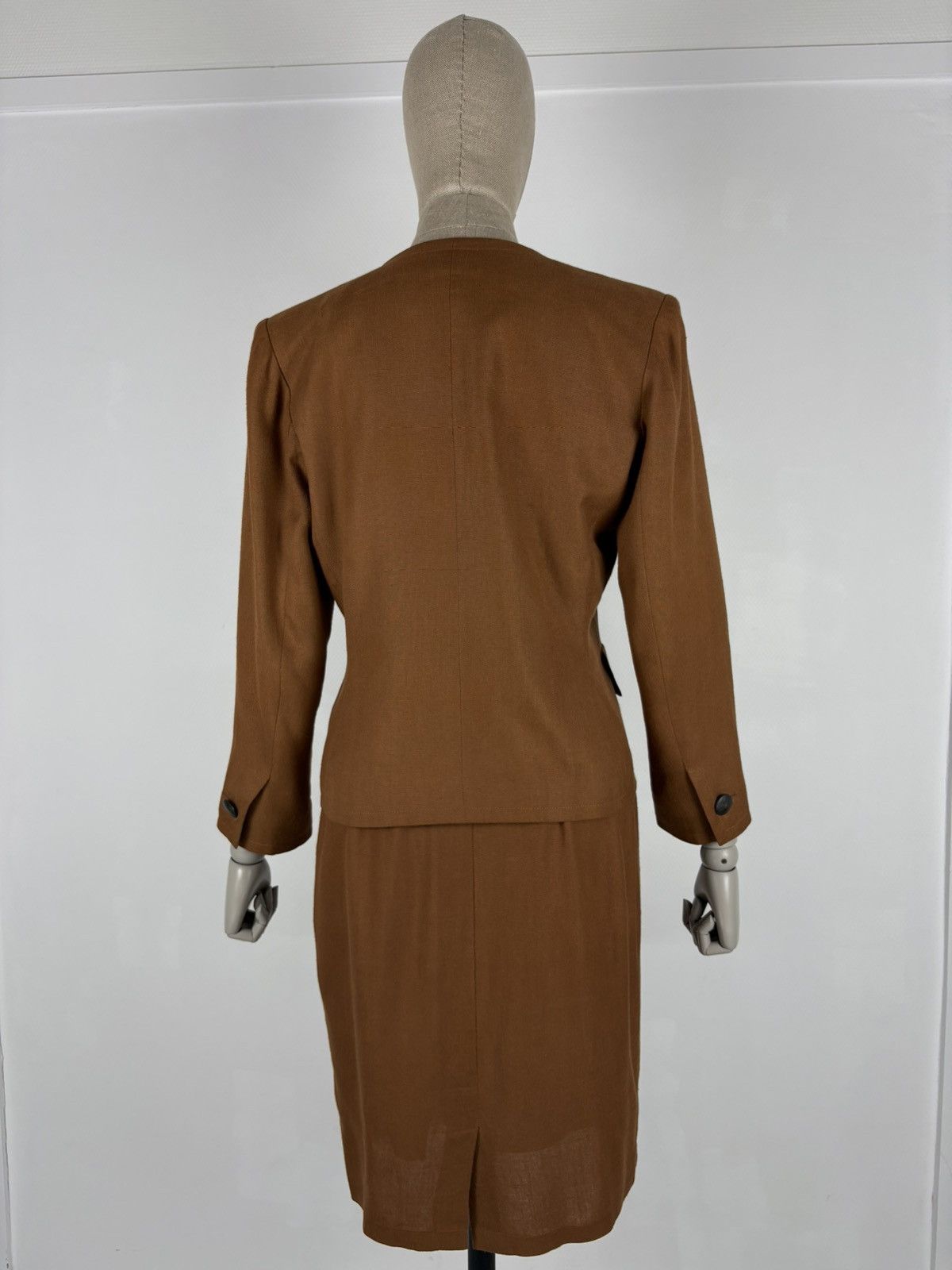 Yves Saint Laurent Rare 70's YSL Variation Rive Gauche Linen Elegant Set 2 Piece Skirt Suit Blazer Jacket Size M / US 6-8 / IT 42-44 - 4 Thumbnail