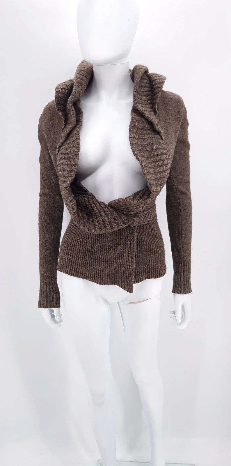 Givenchy Givenchy Riccardo Tisci Merino Wool Sculptural Cardigan Size S / US 4 / IT 40 - 9 Thumbnail