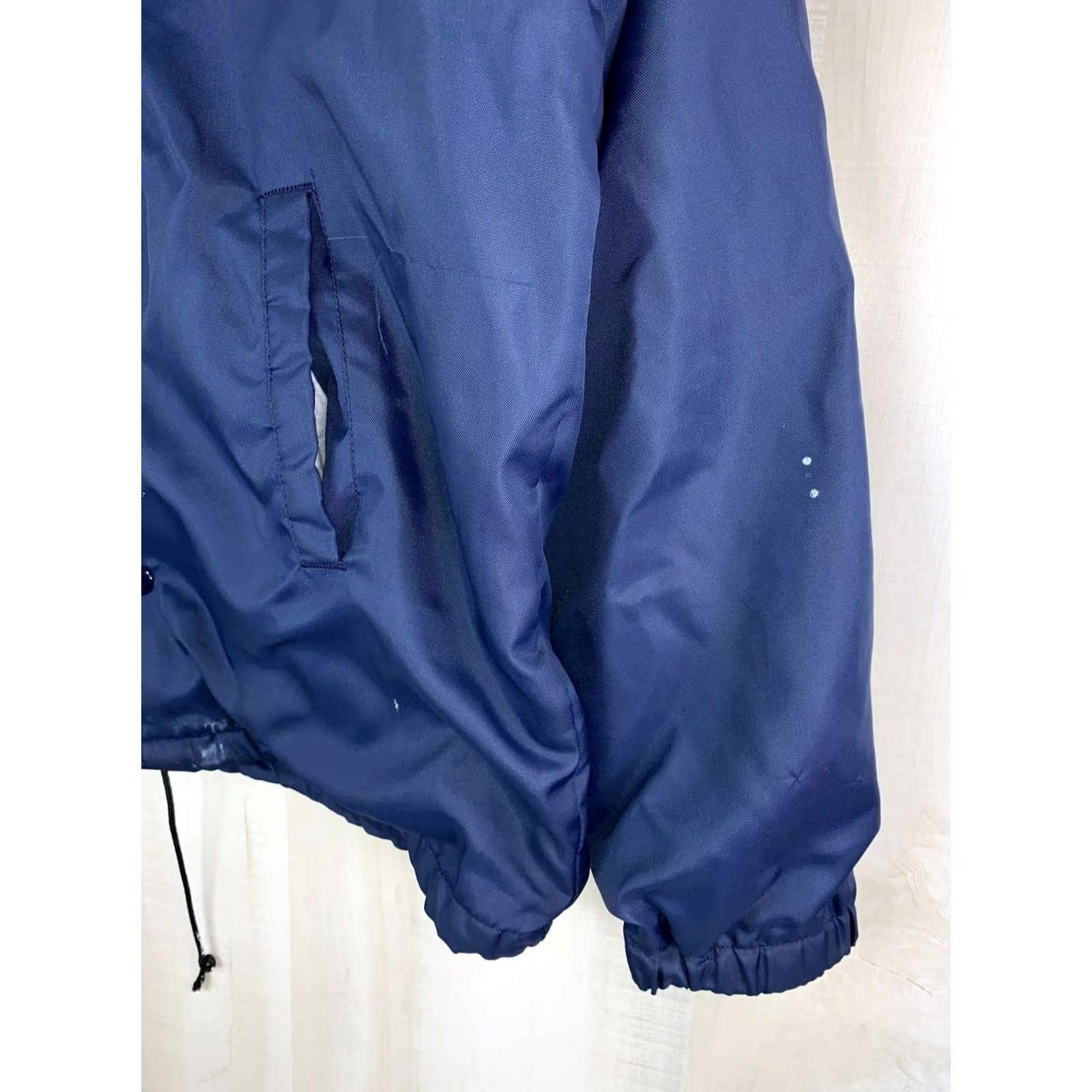Vintage VINTAGE Scholastic Wear Hillsdale Hornets Blue Lined Windbreaker Jacket Mens S Size US S / EU 44-46 / 1 - 7 Thumbnail