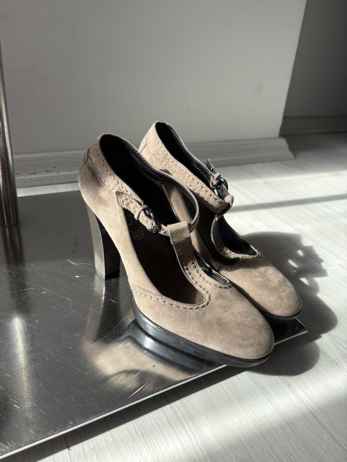 Tod's Tod’s heels Size US 7.5 / IT 37.5 - 20 Thumbnail