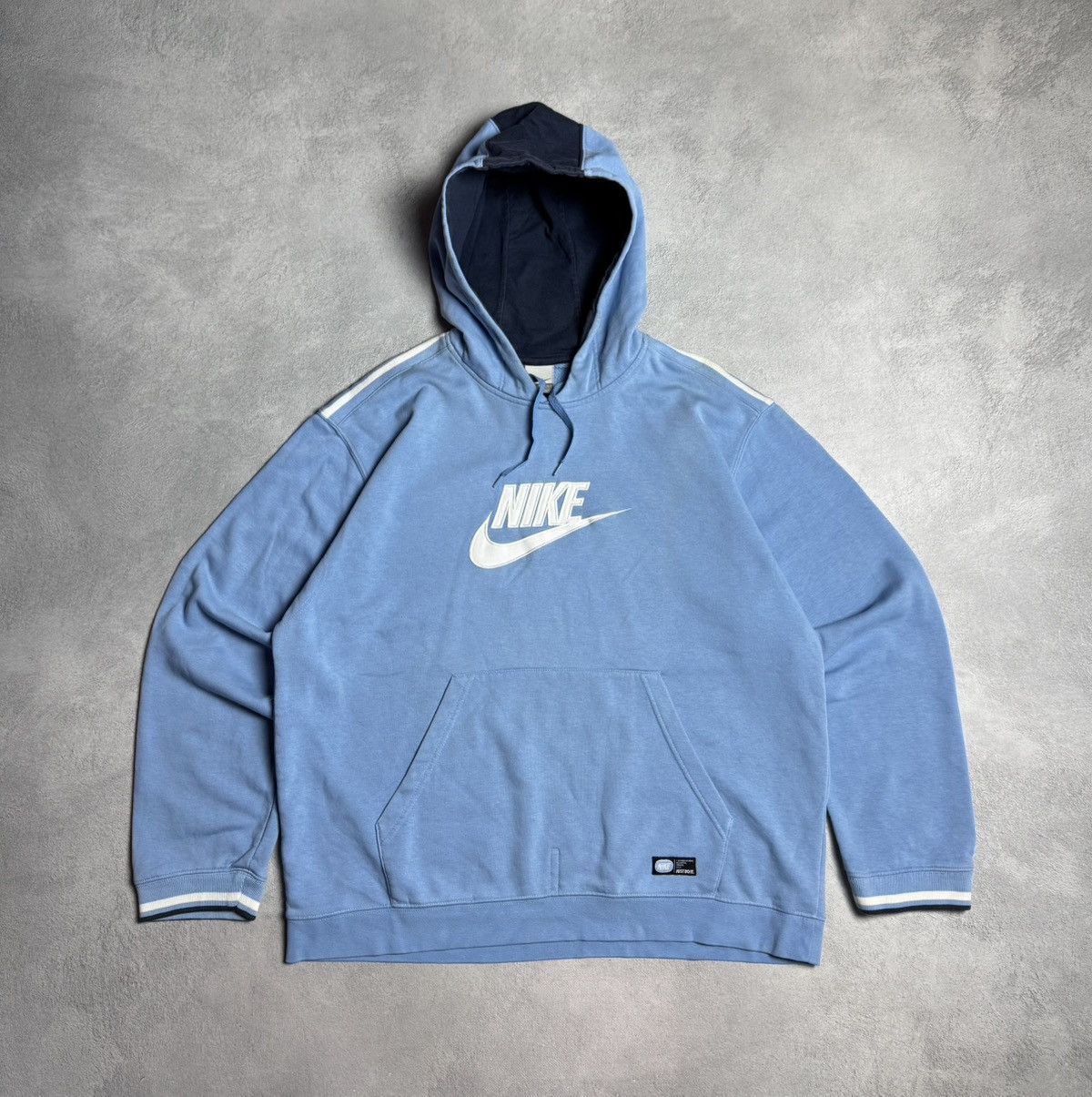 Other 2000s Nike Vintage Big Logo Hoodie Size US L / EU 52-54 / 3 - 1 Thumbnail