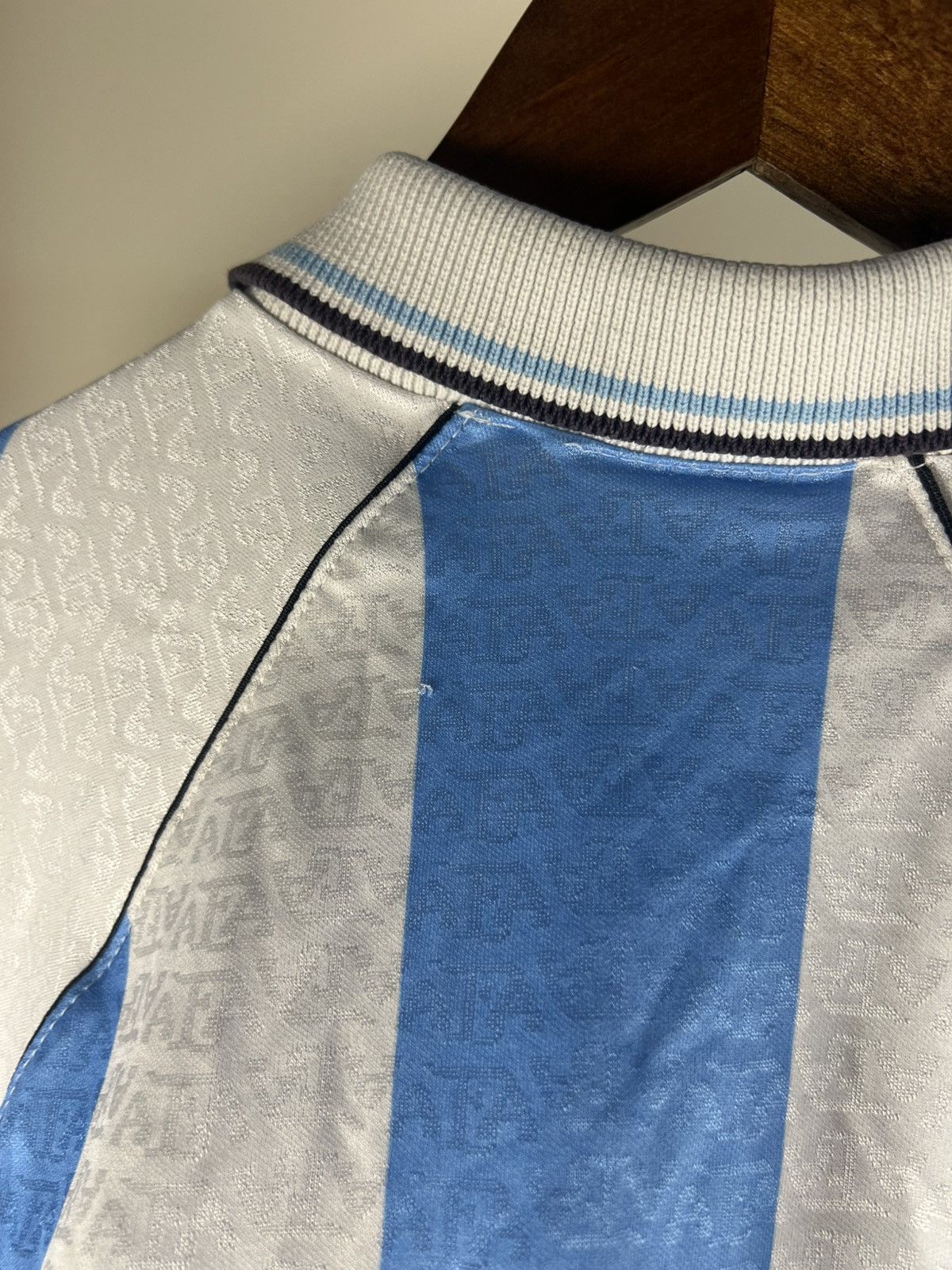 Adidas 1995/96 ARGENTINA HOME SHIRT ADIDAS Size US XS / EU 42 / 0 - 9 Thumbnail