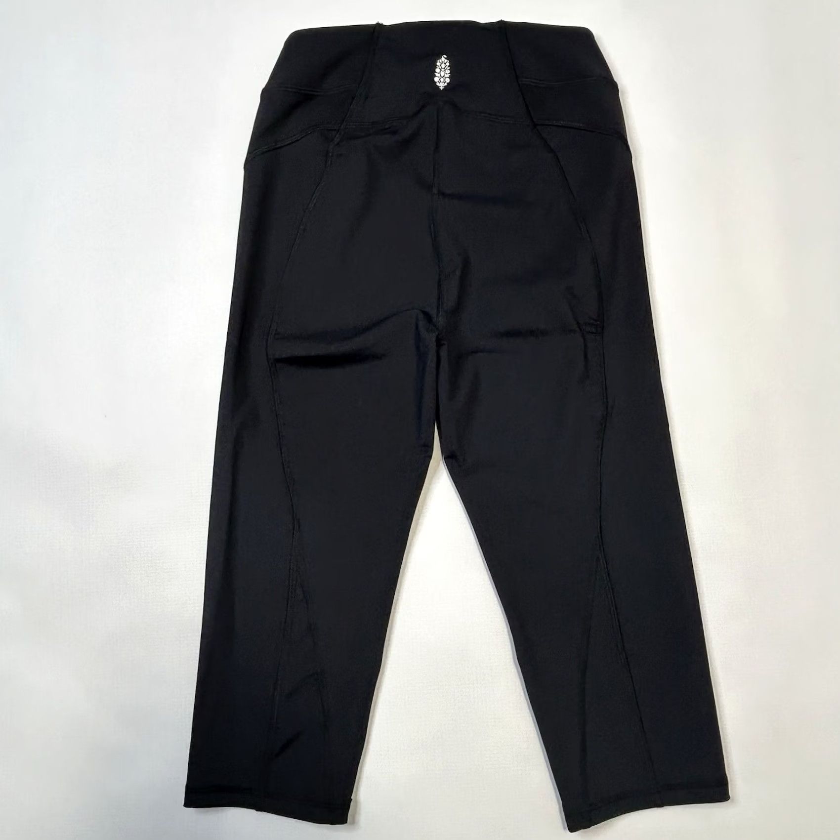 Free People FP Movement Free People Leggings Cropped Womens S Black Nylon Spandex Pull On Running & Jogging Slim Inseam 16" Size 28" / US 6 / IT 42 - 2 Thumbnail
