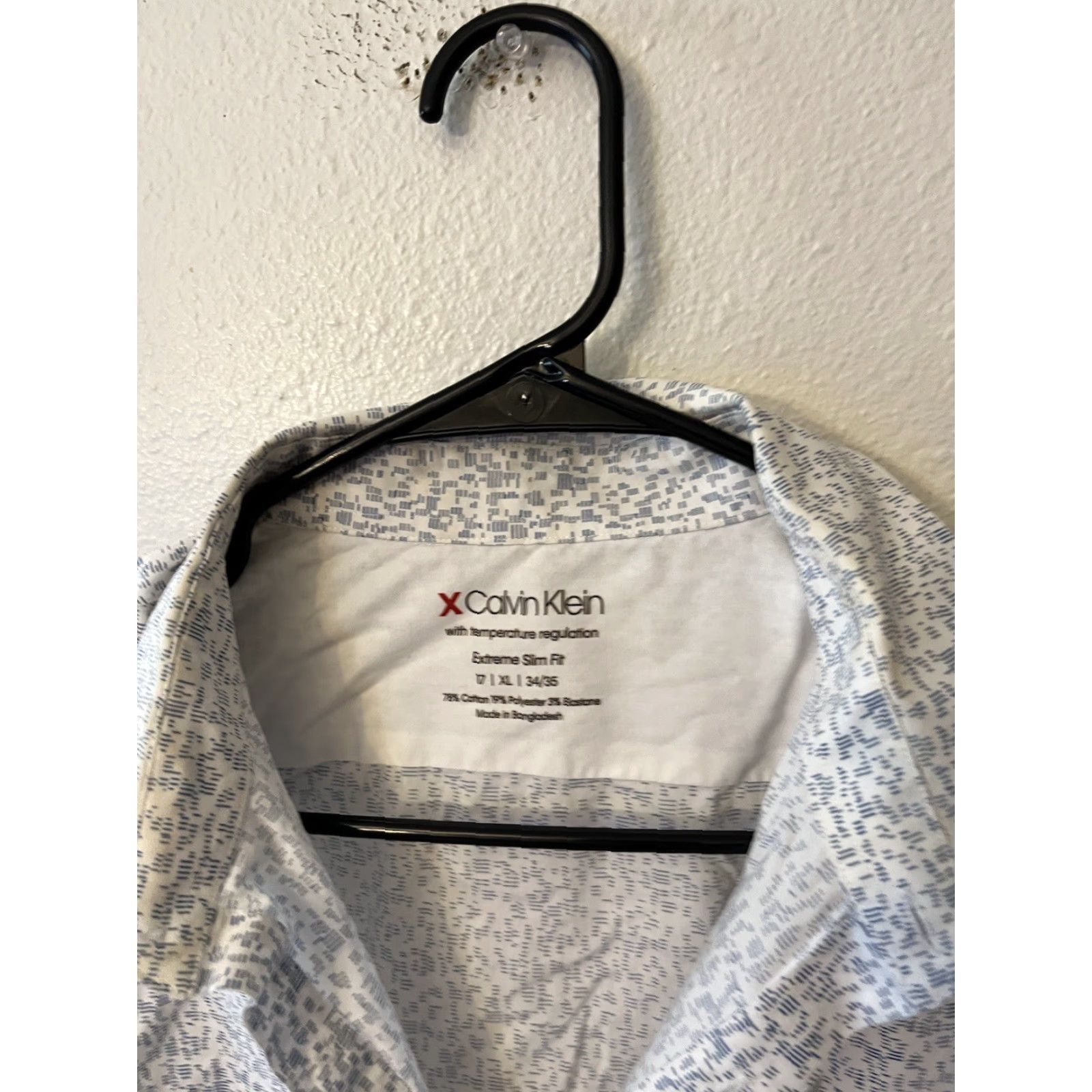 Vintage VINTAGE Calvin Klein Slim Fit Button-Up Shirt XL Long Sleeve White Blue Geometric Designer Mens Size US XL / EU 56 / 4 - 2 Thumbnail
