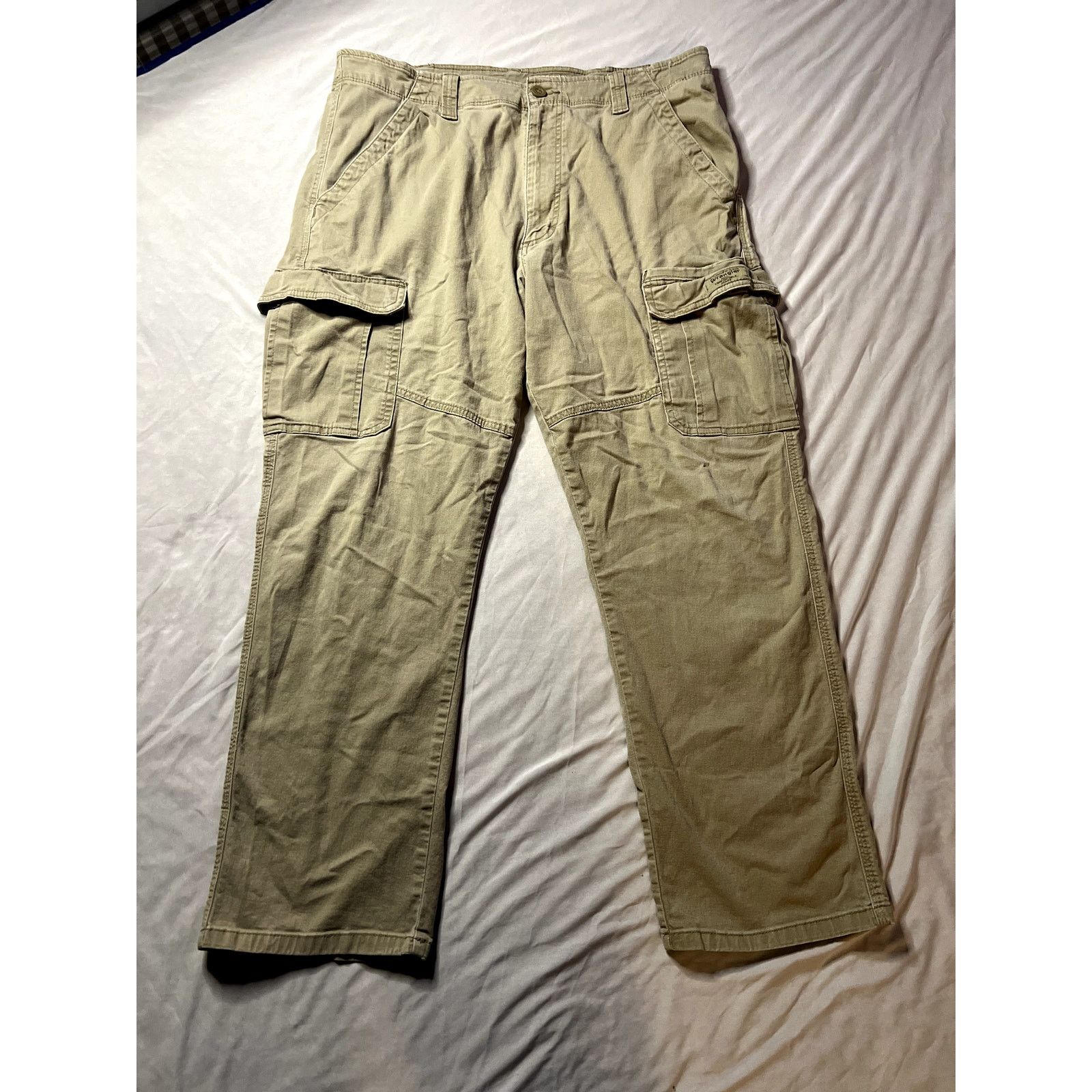 Wrangler Wrangler Relaxed Fit Cargo Pants 36x30 Beige Men’s RN 130273 Size US 36 / EU 52 - 2 Thumbnail