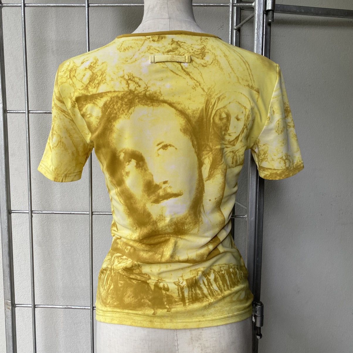 Jean Paul Gaultier Jean Paul Gaultier 1998 Jesus Christ Face Top T-Shirt Size S / US 4 / IT 40 - 7 Thumbnail