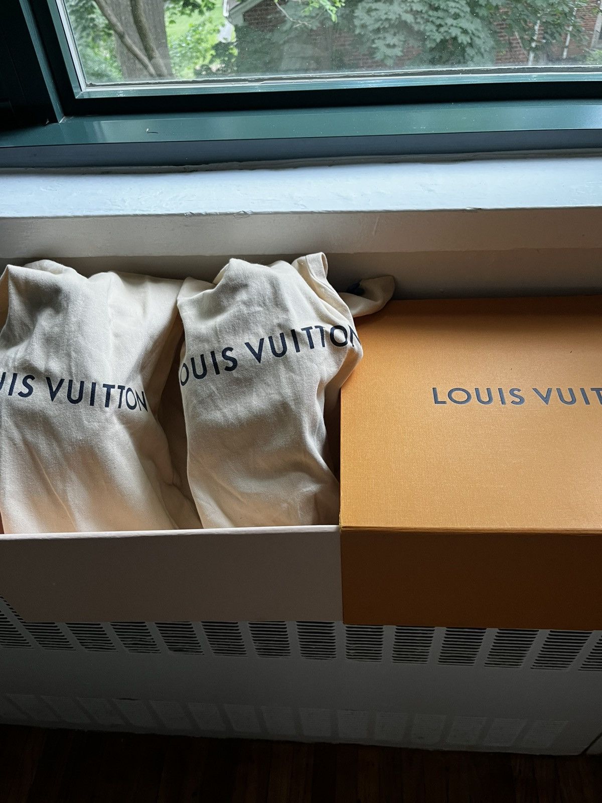 Louis Vuitton Louis Vuitton monogram w/strap Size US 9.5 / EU 42-43 - 6 Thumbnail