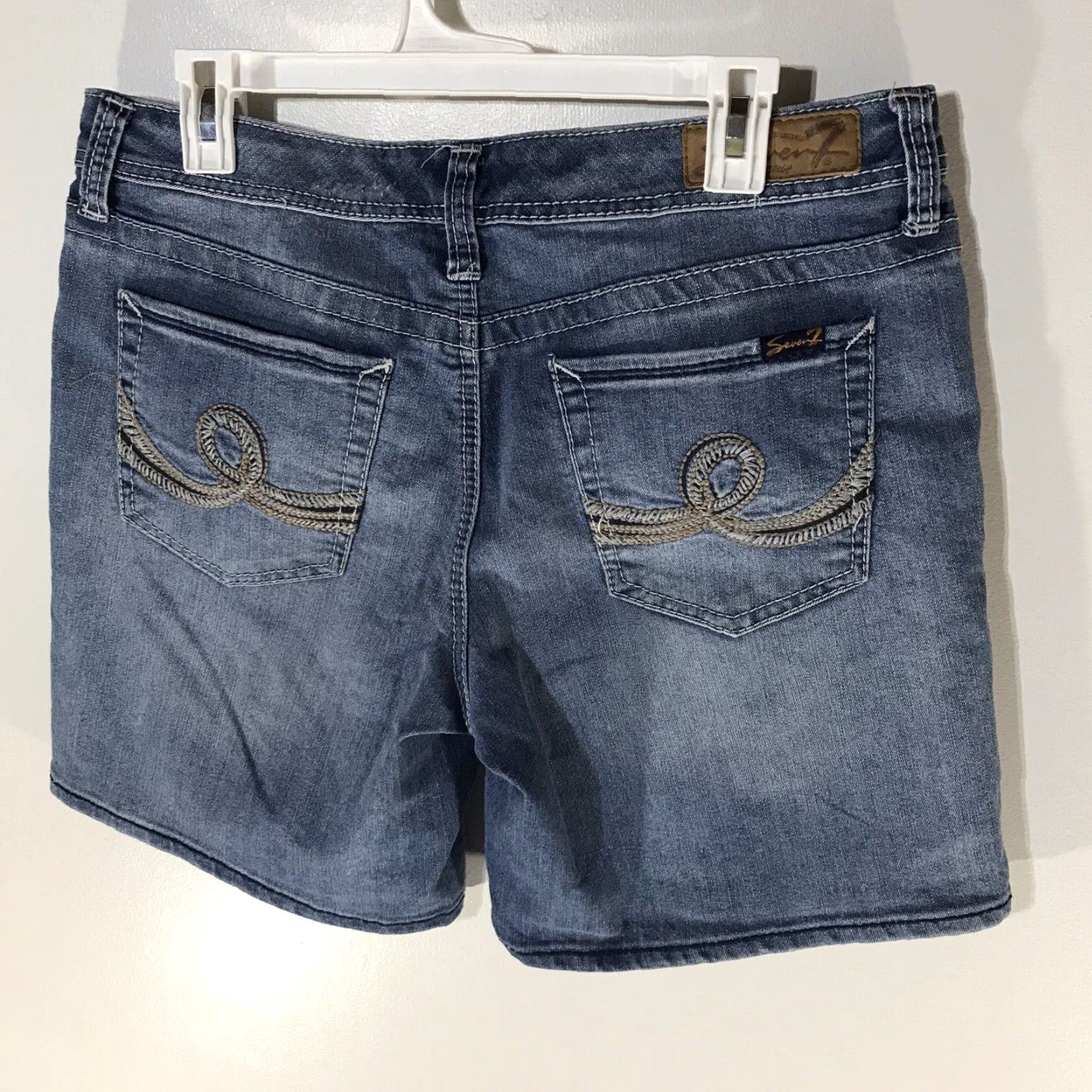 Vintage VINTAGE Seven7 Women's Denim Shorts Bermuda Casual Summer Size 12 Blue Embroidered Stretch Size 34" / US 12 / IT 48 - 2 Thumbnail