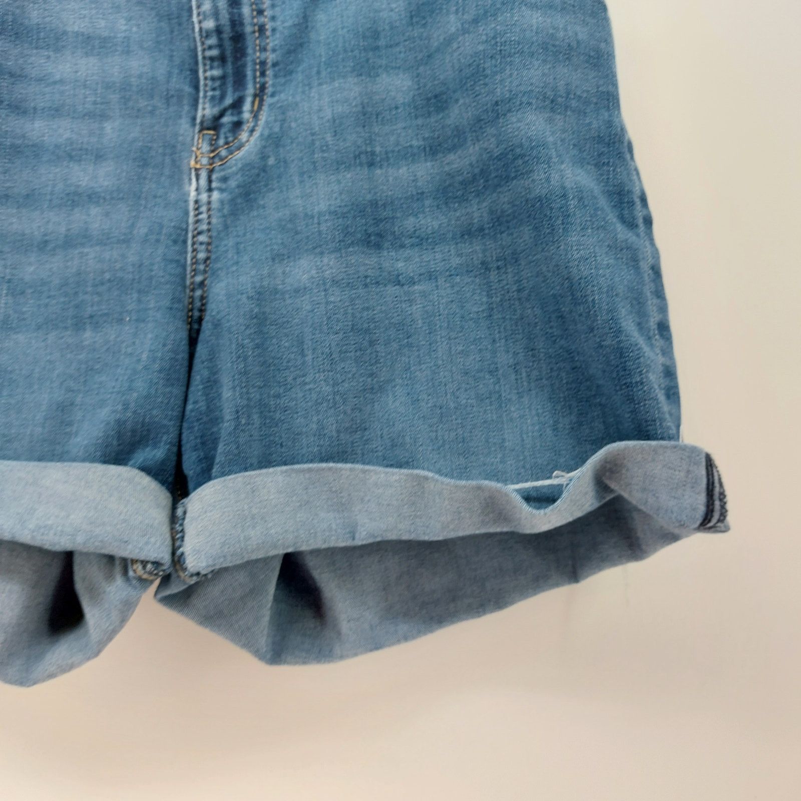 Calvin Klein Calvin Klein Jeans Blue Jean Cut off Roll Short Daisy Dukes Size 32" / US 10 / IT 46 - 6 Thumbnail