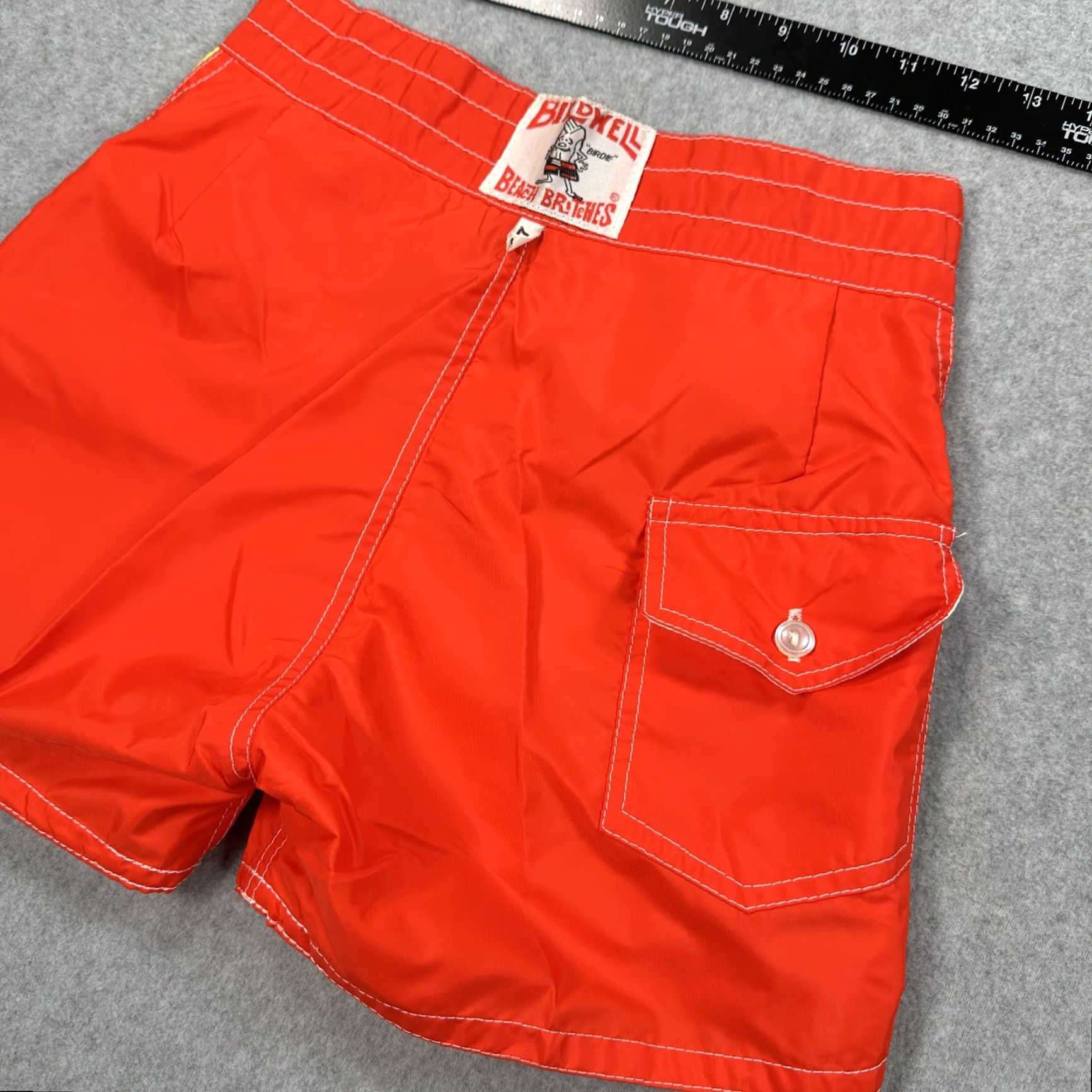 Vintage VINTAGE Birdwell Beach Britches Shorts Mens 27 Red Yellow Boardshorts Surf Size US 27 - 7 Thumbnail