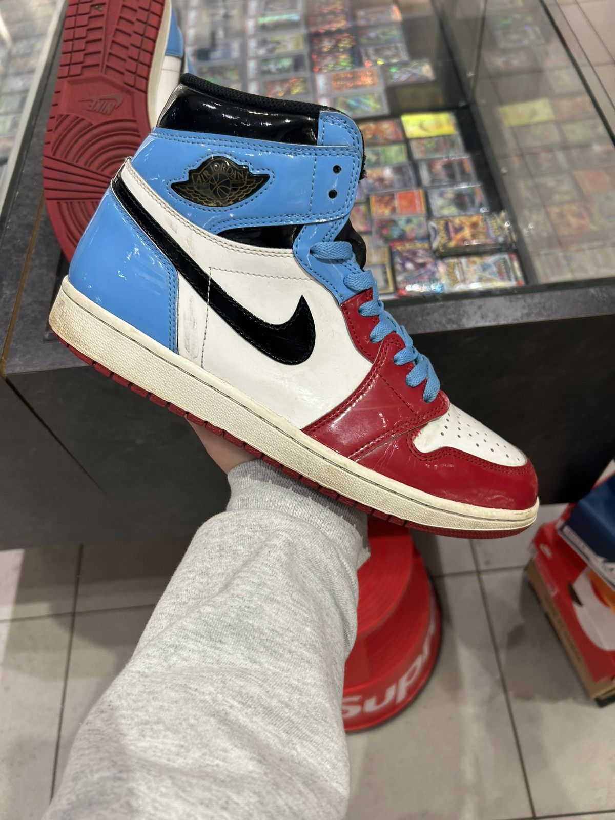 Jordan Brand Jordan 1 High Fearless UNC Chicago Size US 10.5 / EU 43-44 - 4 Thumbnail
