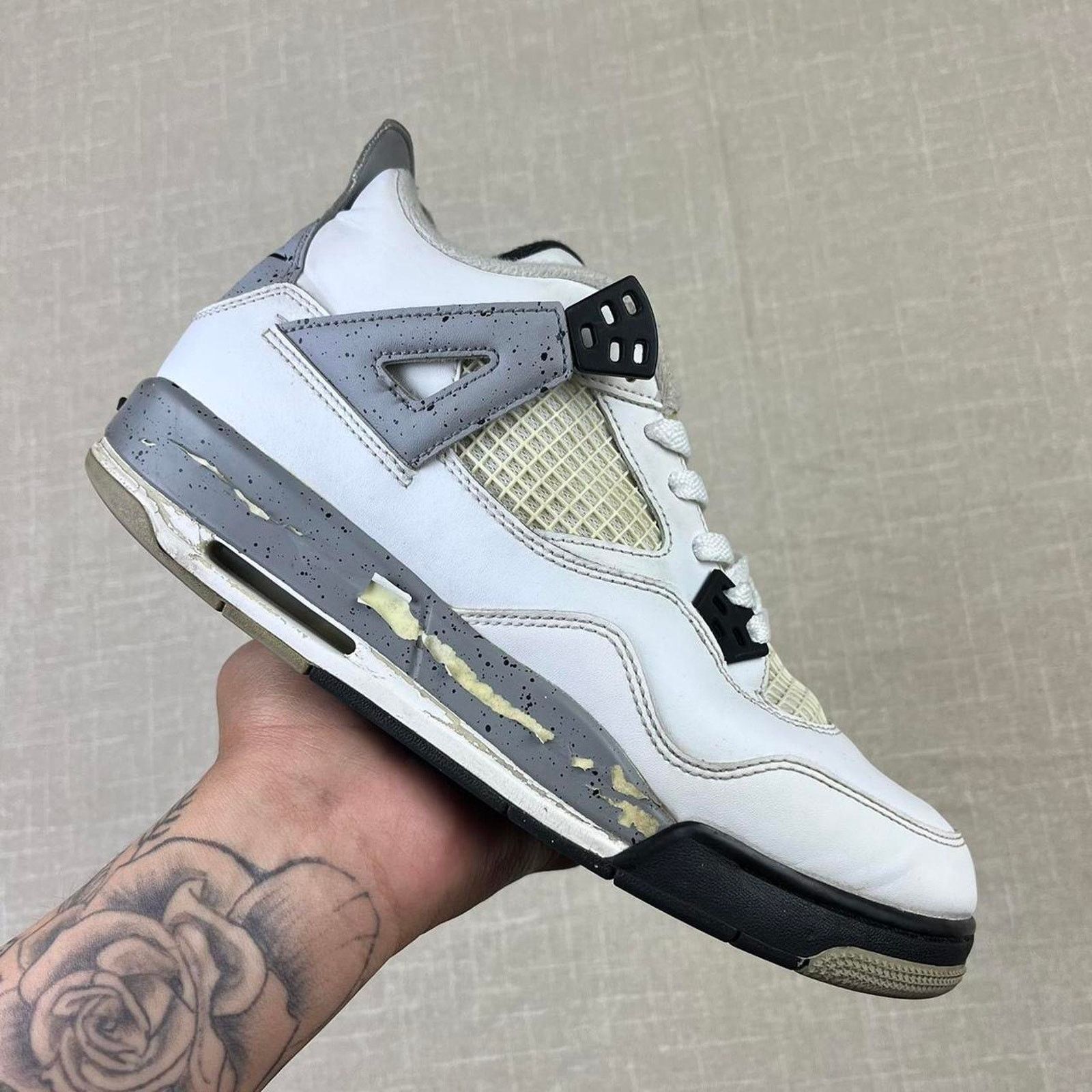 Jordan Brand 2016 Jordan 4 “White Cement" Size US 8.5 / IT 38.5 - 1 Thumbnail