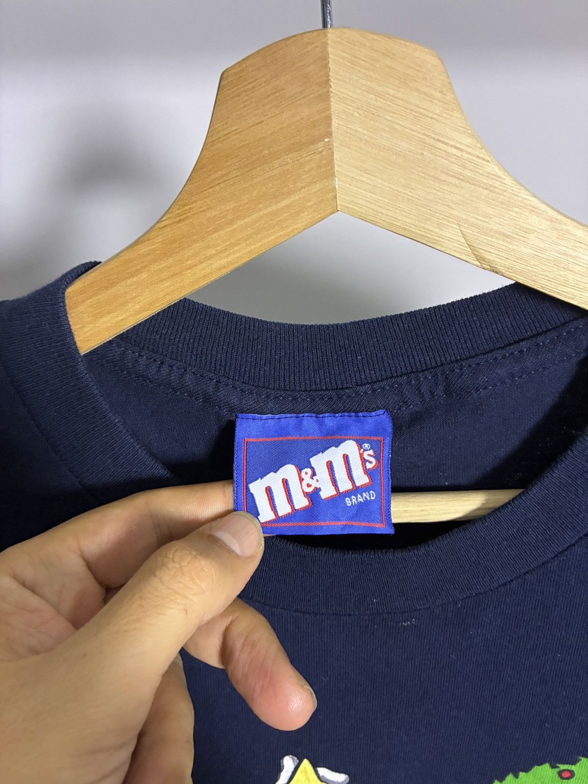Vintage Vintage M&M t shirt Size US XL / EU 56 / 4 - 4 Thumbnail