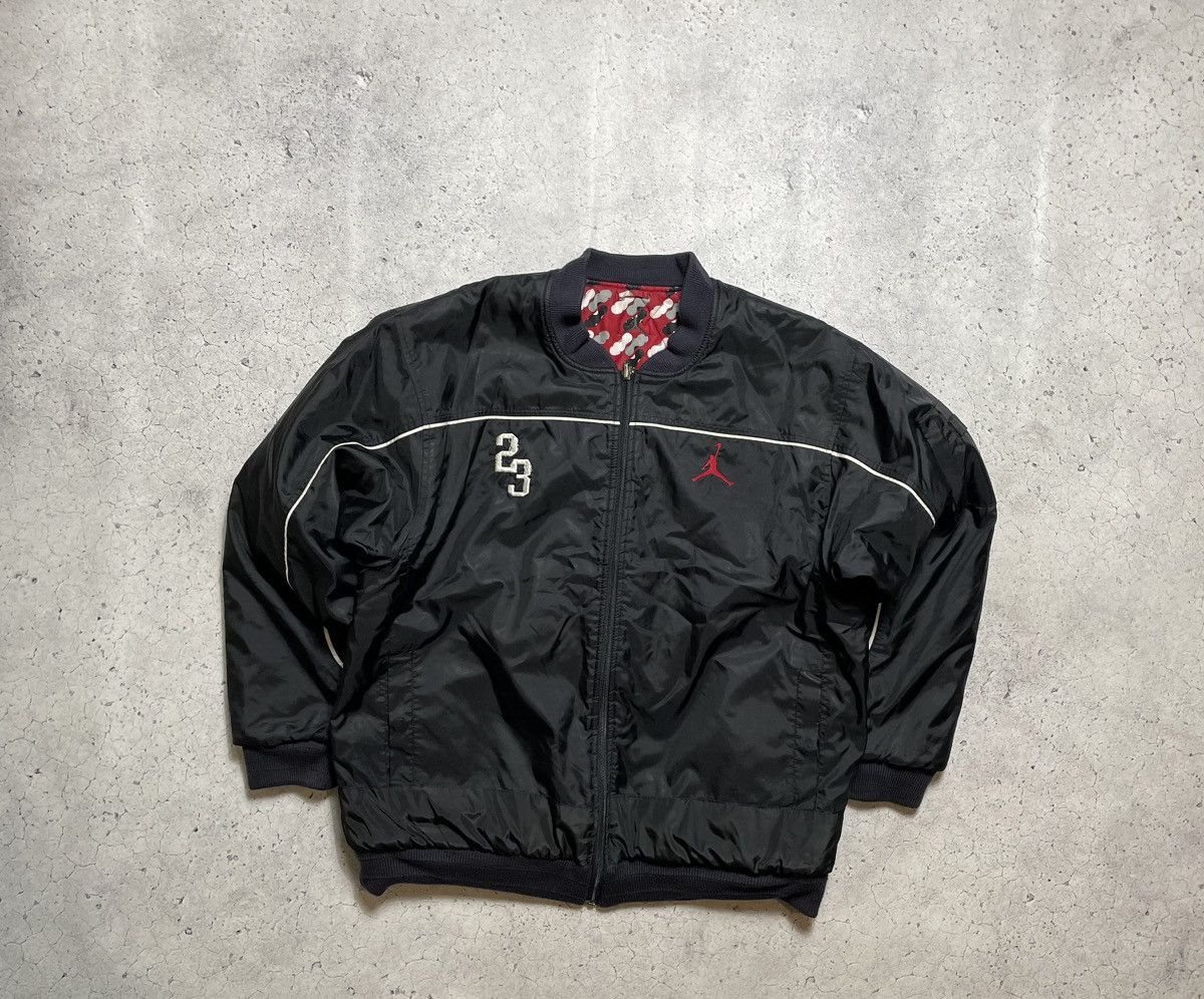 Jordan Brand Vintage Nylon Reversible Bomber Jacket Air Jordan 23 Y2K Size US XL / EU 56 / 4 - 1 Thumbnail