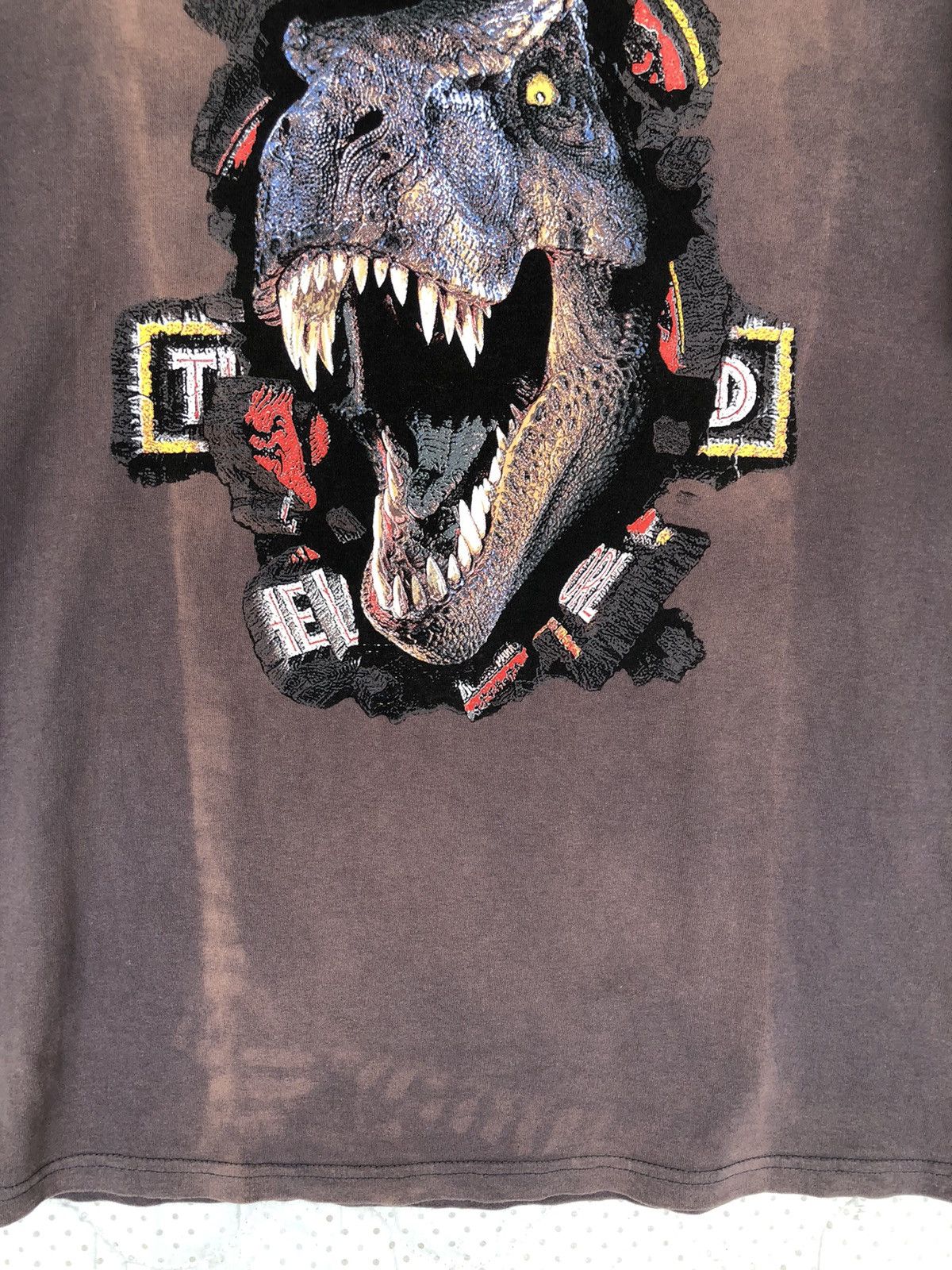 Vintage Vintage 90s Jurassic Park Dinasour Movie Tee Size US L / EU 52-54 / 3 - 3 Thumbnail