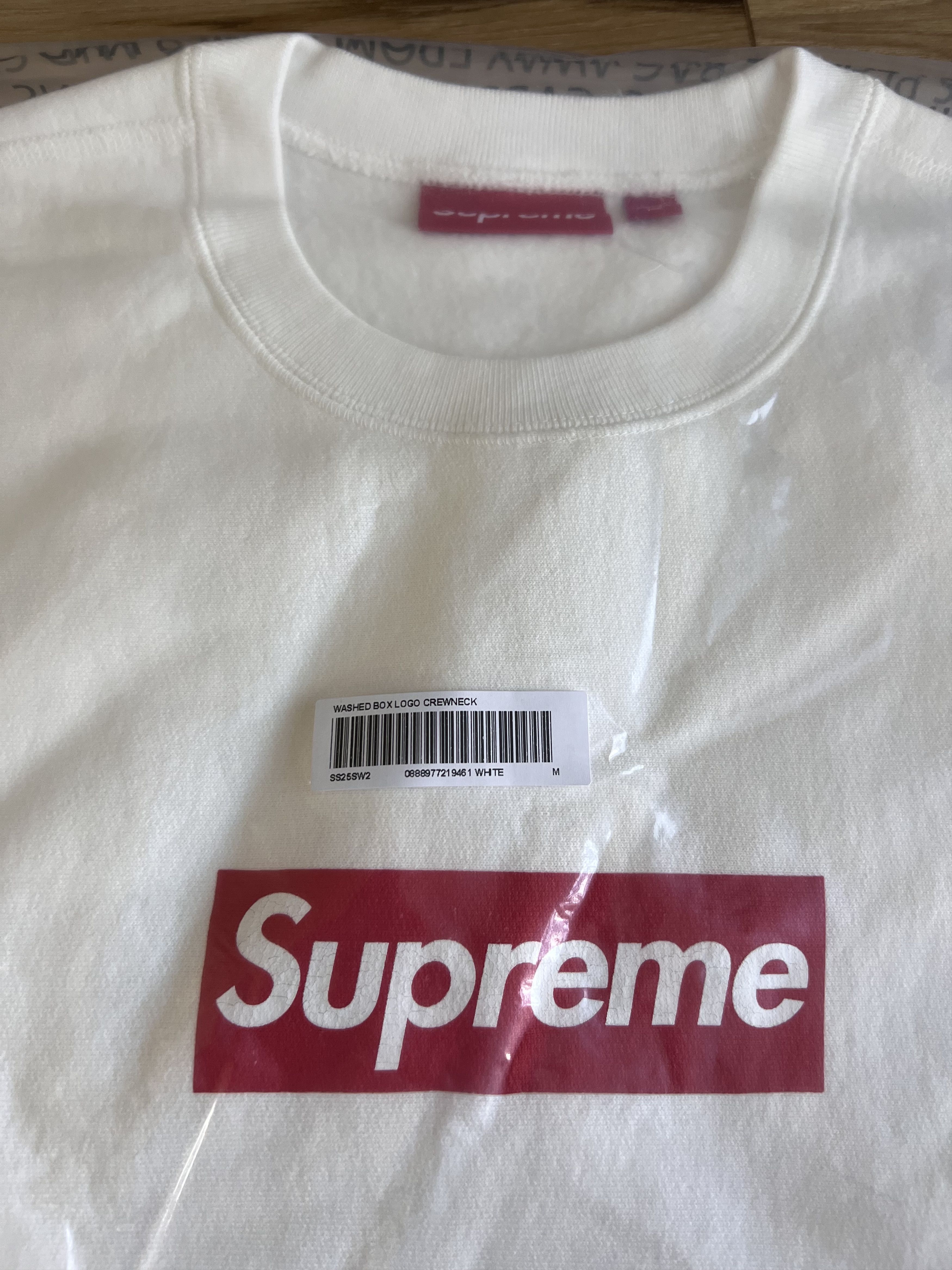 Supreme Supreme Washed Box Logo Crewneck Sweatshirt in White Size US M / EU 48-50 / 2 - 2 Thumbnail