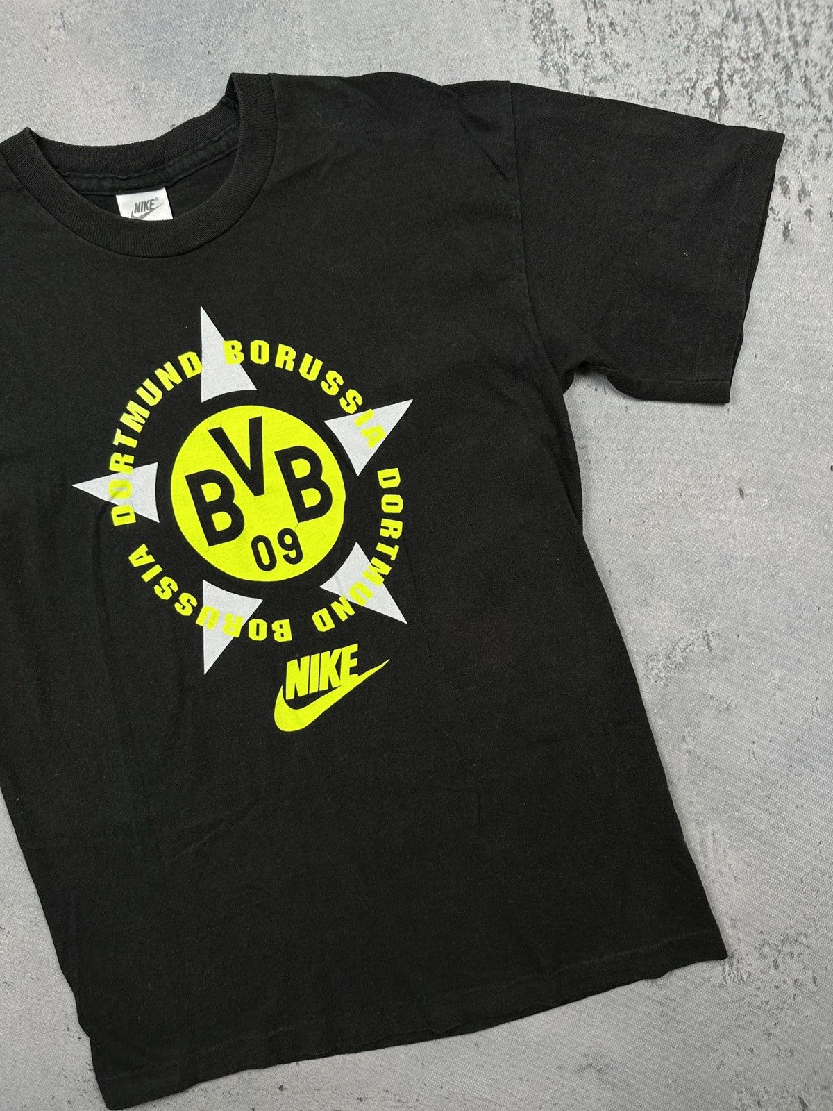 Nike Vintage Nike Borussia Dortmund BVB Football Made in Ireland Size US S / EU 44-46 / 1 - 3 Thumbnail