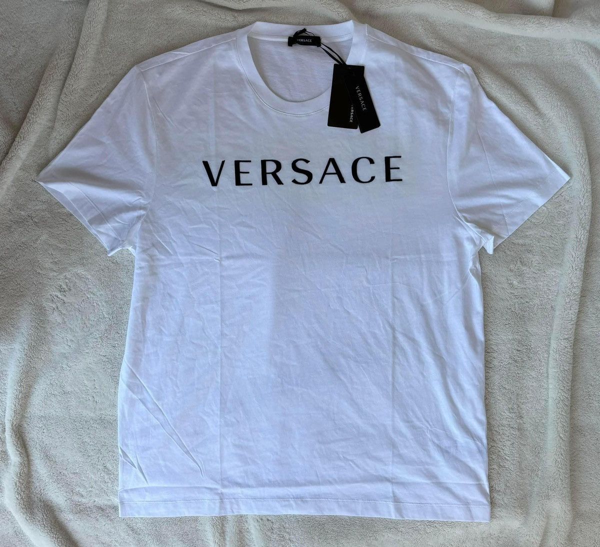 Versace Versace White/Black Spellout Tee Shirt Size US XXL / EU 58 / 5 - 1 Thumbnail