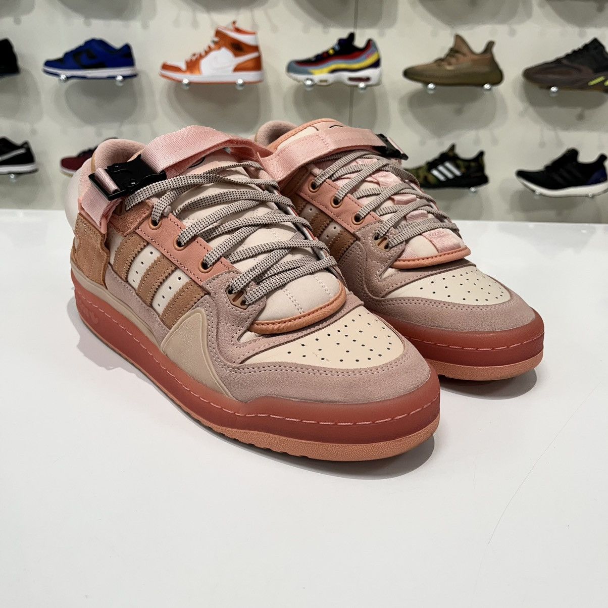 Adidas Adidas Forum Low Bad Bunny Pink Easter Egg Size US 10.5 / EU 43-44 - 8 Thumbnail