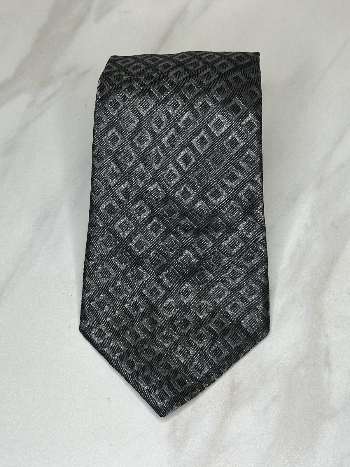 Fendi Vintage Fendi 100% silk tie charcoal/lt grey geometric Size ONE SIZE - 1 Thumbnail