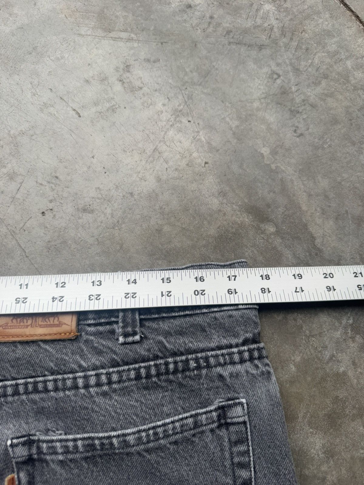 Levi's × Vintage Vintage 90’s Levi’s Two Horses Black Leather Tab Baggy Denim Size US 36 / EU 52 - 8 Thumbnail