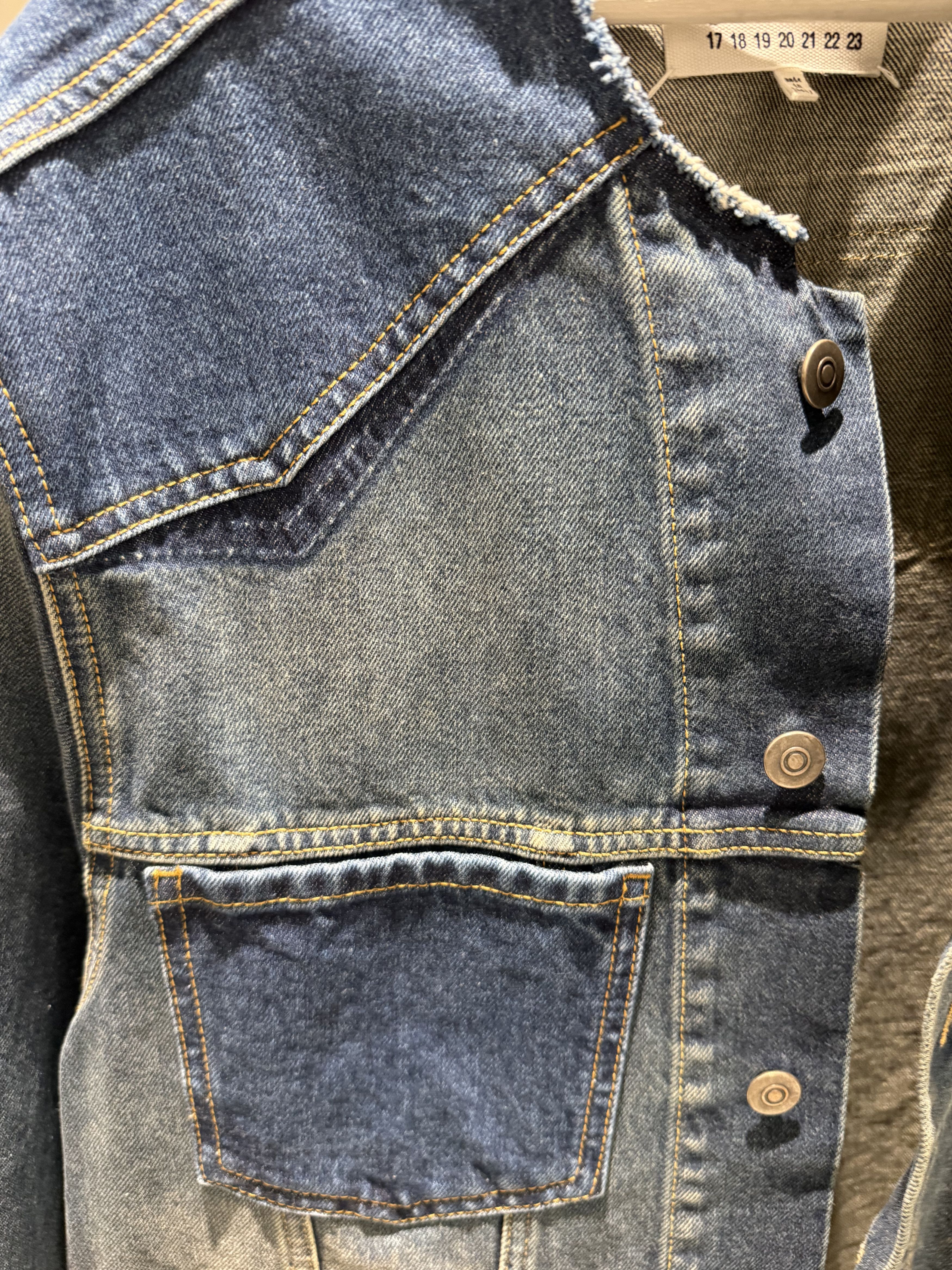 Maison Margiela MAISON MARGIELA DENIM COLLARLESS JACKET Size US XL / EU 56 / 4 - 5 Thumbnail