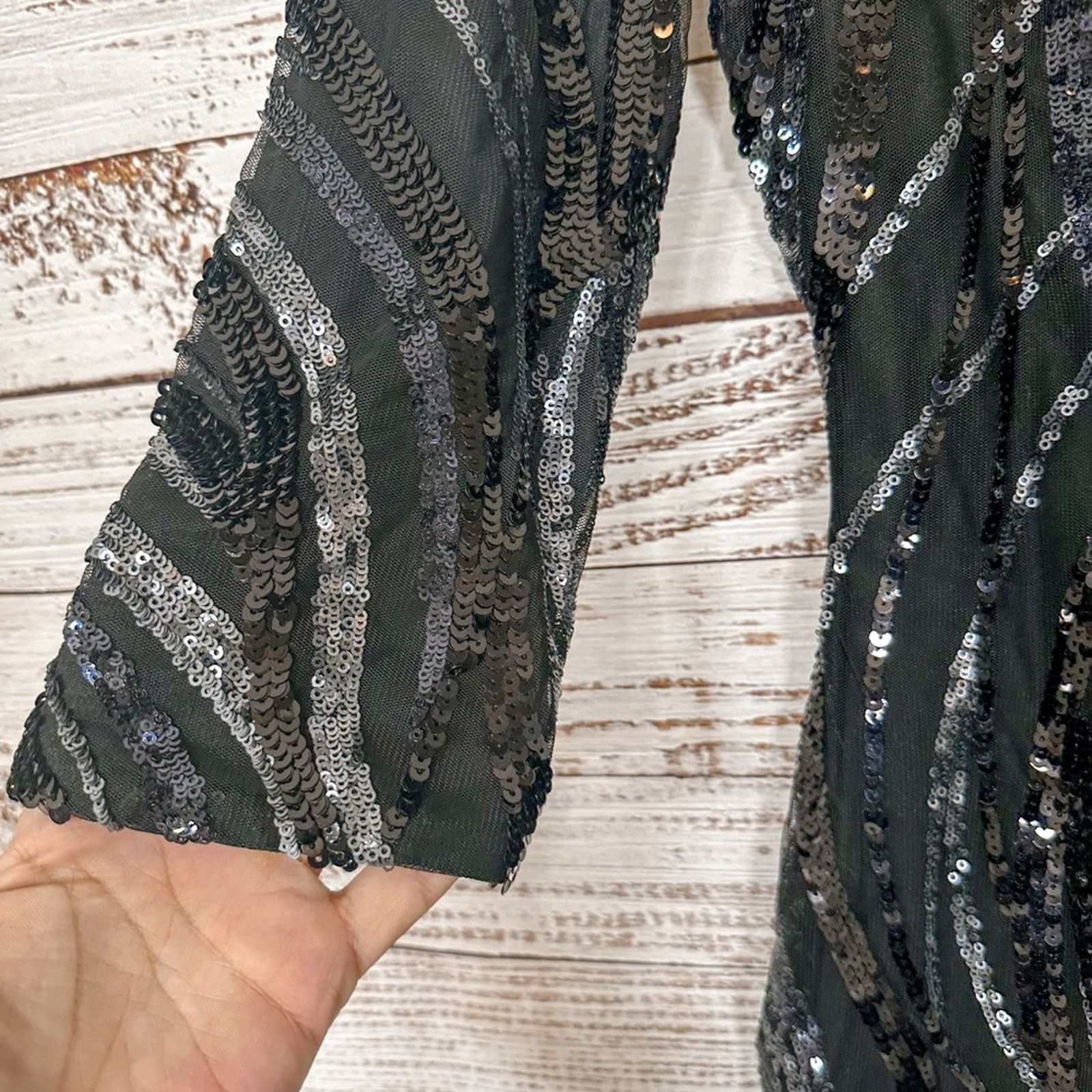 Express Express Black Sequin Mini Dress, EUC, Size 2, MSRP $128 Size XS / US 0-2 / IT 36-38 - 7 Thumbnail