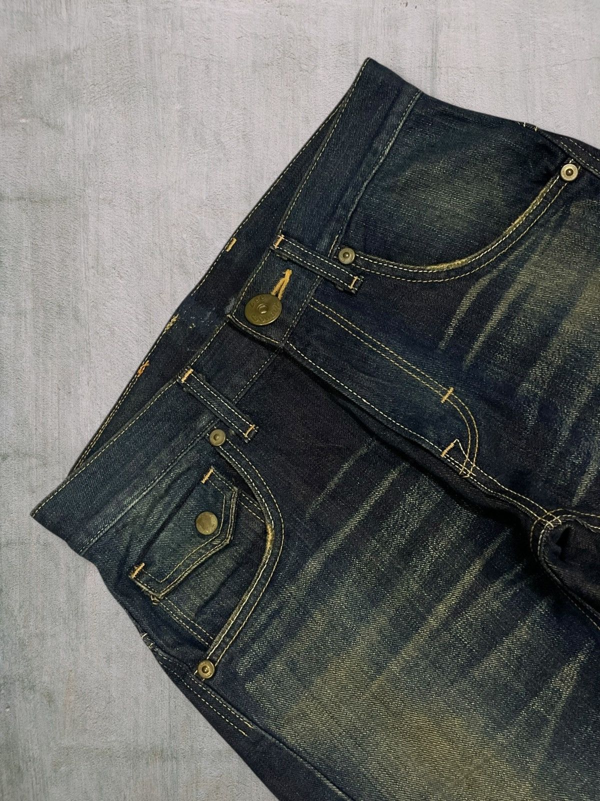 Cowboy Equipment Vintage Lee Cowboy Whisk Mud Wash Wide-Leg Buckle-Back Jeans Size US 30 / EU 46 - 6 Thumbnail