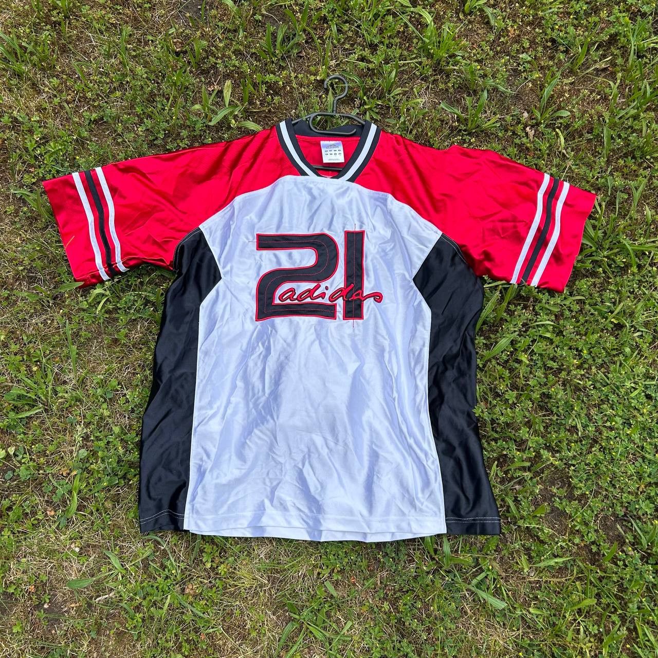 Adidas × Vintage 👕 Adidas Jersey T-Shirt – Bold 2000s Vibe Size US L / EU 52-54 / 3 - 1 Thumbnail