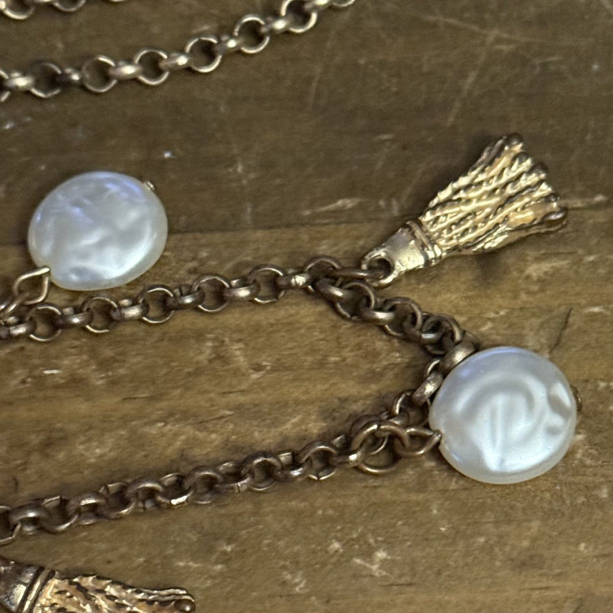 Other Fornash long gold tone pearl and tassel charm necklace Size ONE SIZE - 5 Thumbnail