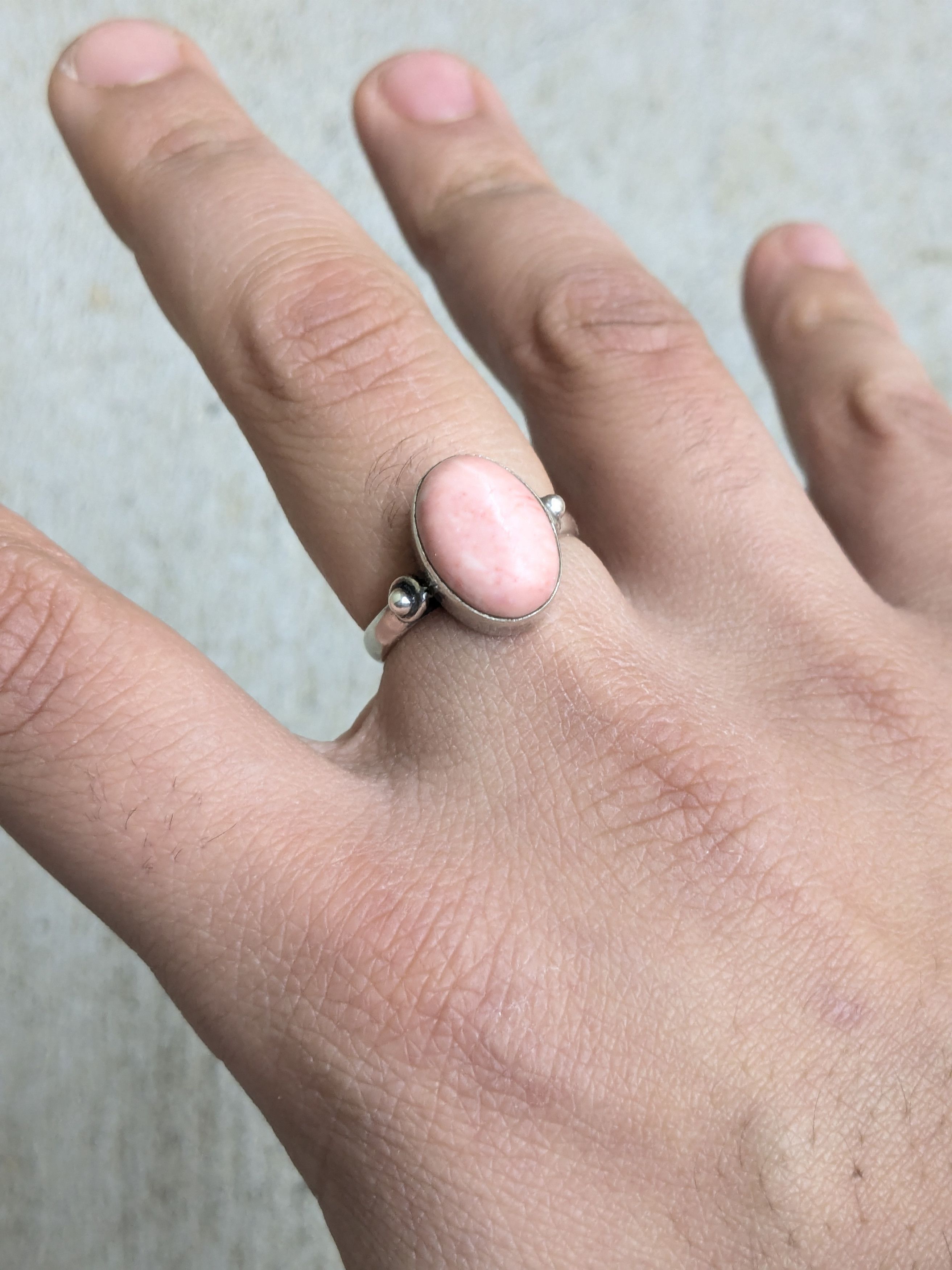 Jewelry Sterling Silver Ring Pink Coral Size 9 Oval Size ONE SIZE - 9 Thumbnail