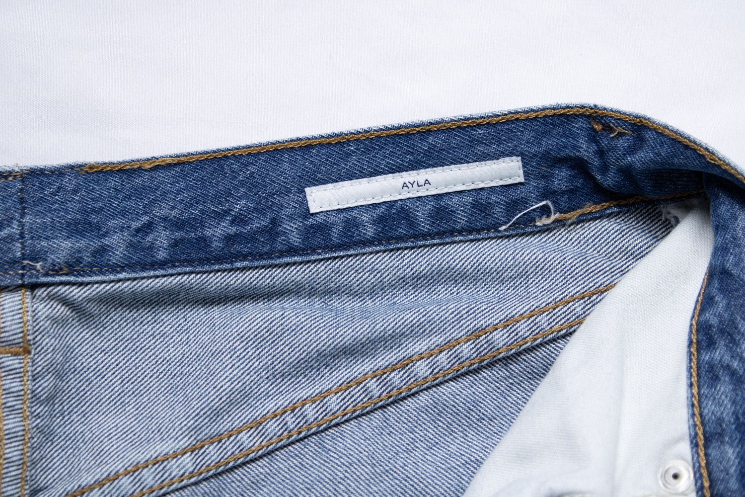 Citizens Of Humanity Citizens of humanity, Ayla jeans in mid blue Size 27" / US 4 / IT 40 - 5 Thumbnail