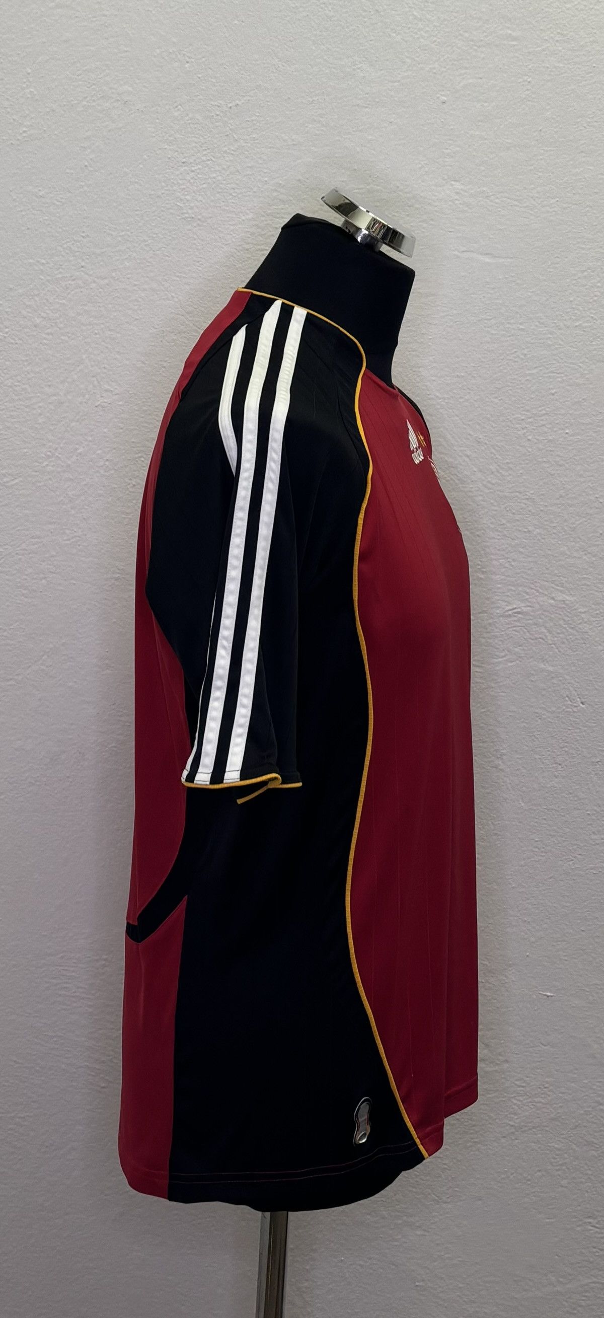 Adidas Germany 2006 Adidas Football Jersey Size M Size US M / EU 48-50 / 2 - 4 Thumbnail