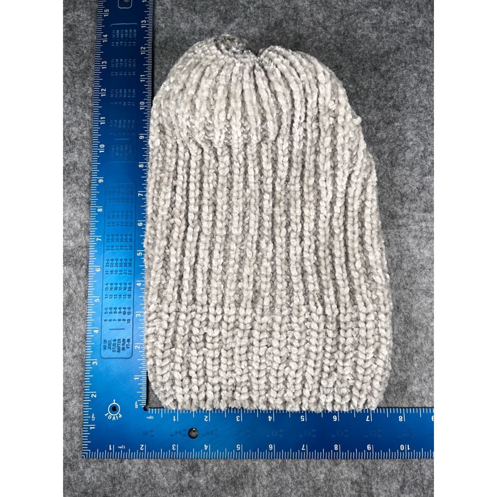 Vintage Jules Kae Beanie Toque Womens One Size Gray Knit Acrylic Polyester Faux Fur Pom Beanie Size ONE SIZE - 5 Thumbnail