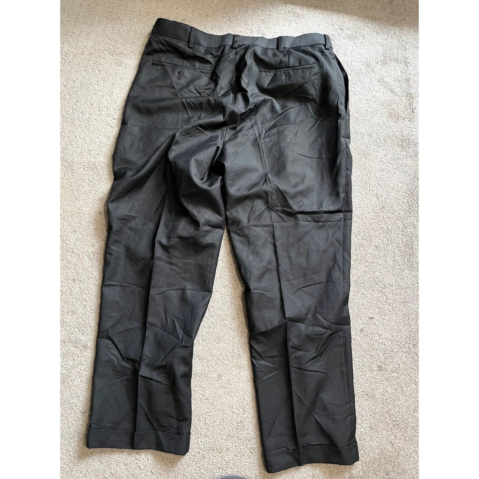 Croft & Barrow Croft & Barrow Pants Mens 36x29 Black Relaxed Fit Pleated Front Trousers Solid Pants Men 36 Black Relaxed Pockets Khakis 90s? Size US 36 / EU 52 - 3 Thumbnail