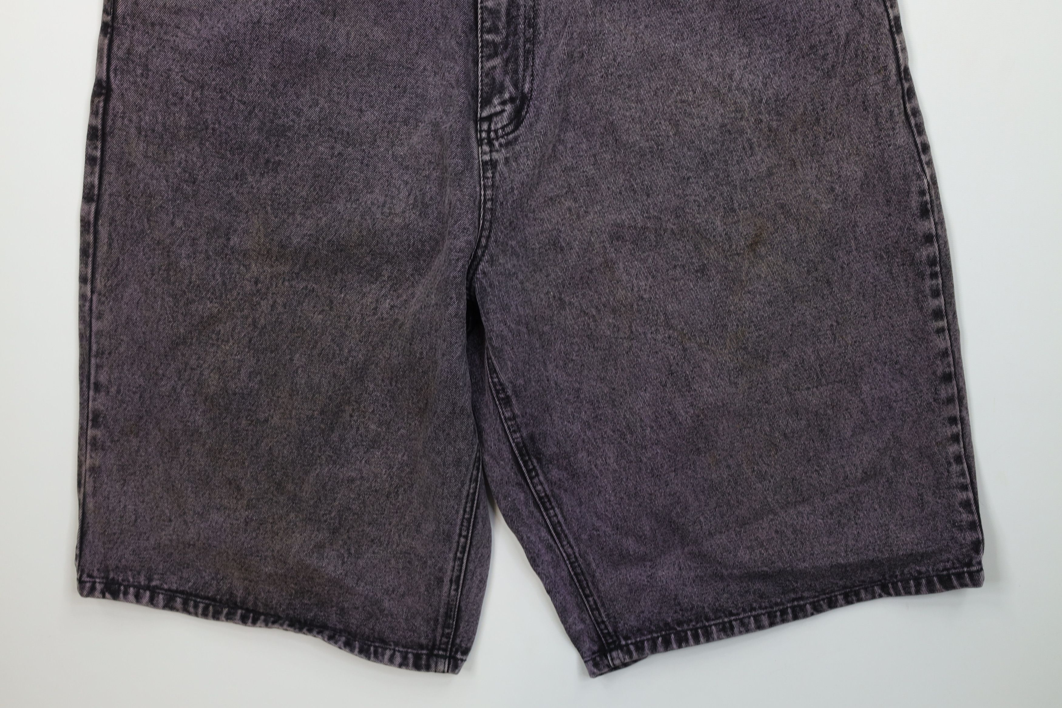 Vintage Vintage 90s Streetwear Fit Acid Wash Denim Shorts Purple Size US 38 / EU 54 - 4 Thumbnail